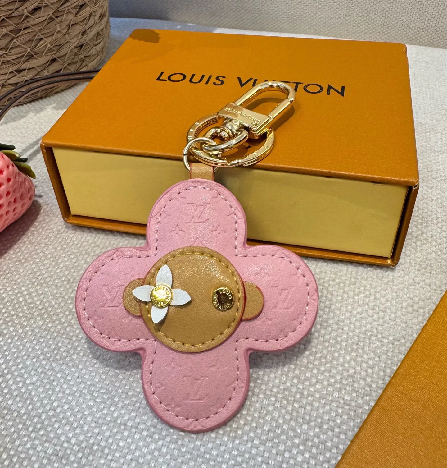 Key Cases LOUIS VUITTON 18013302
