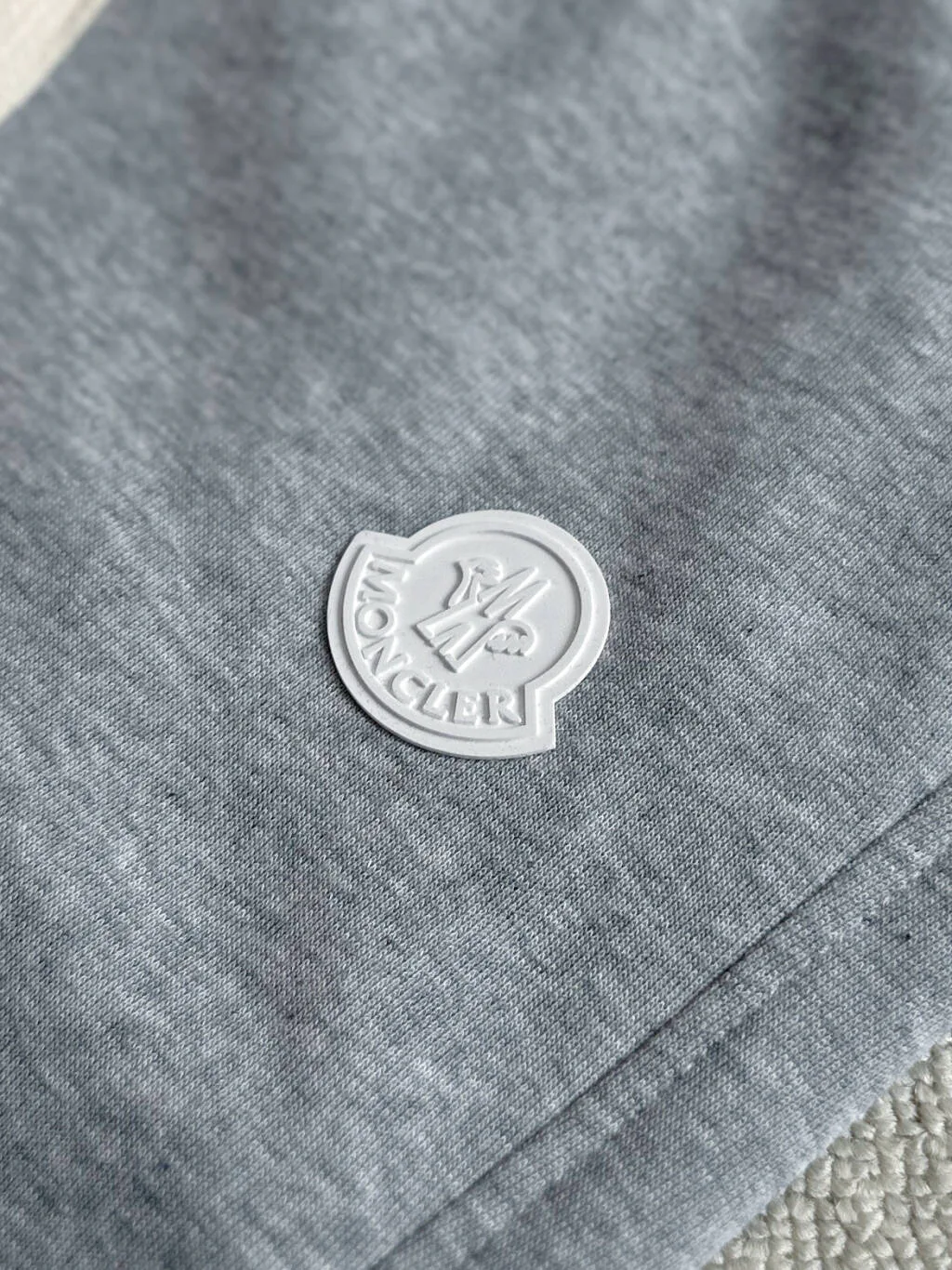 Men's Trousers MONCLER 18069073