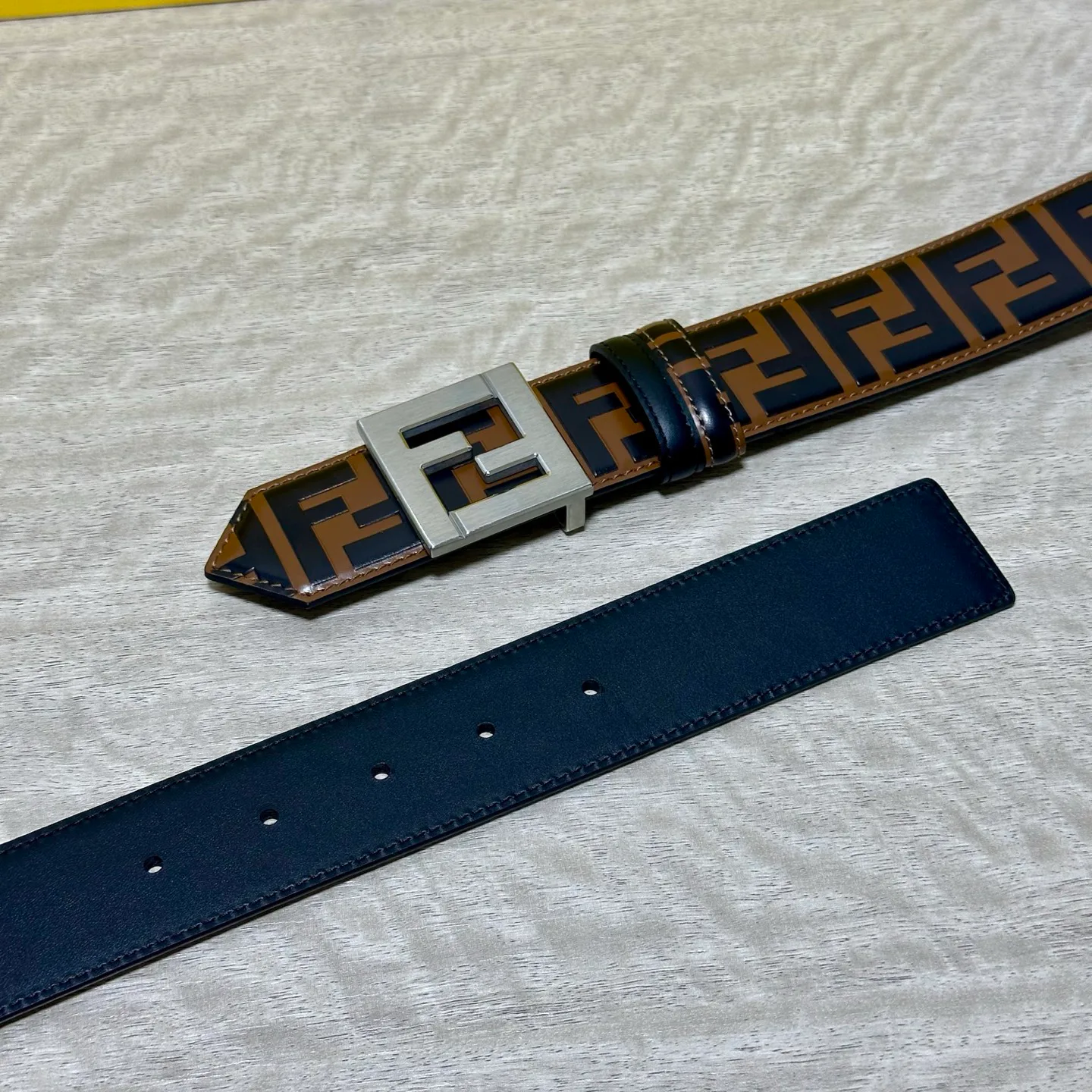 Belts FENDI 17926195