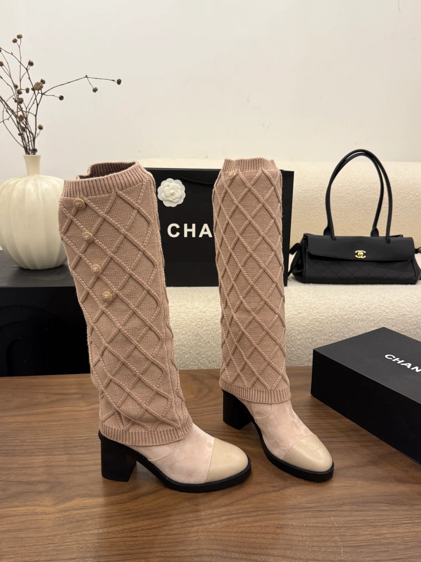 Women's Boots CHANEL 18323407
