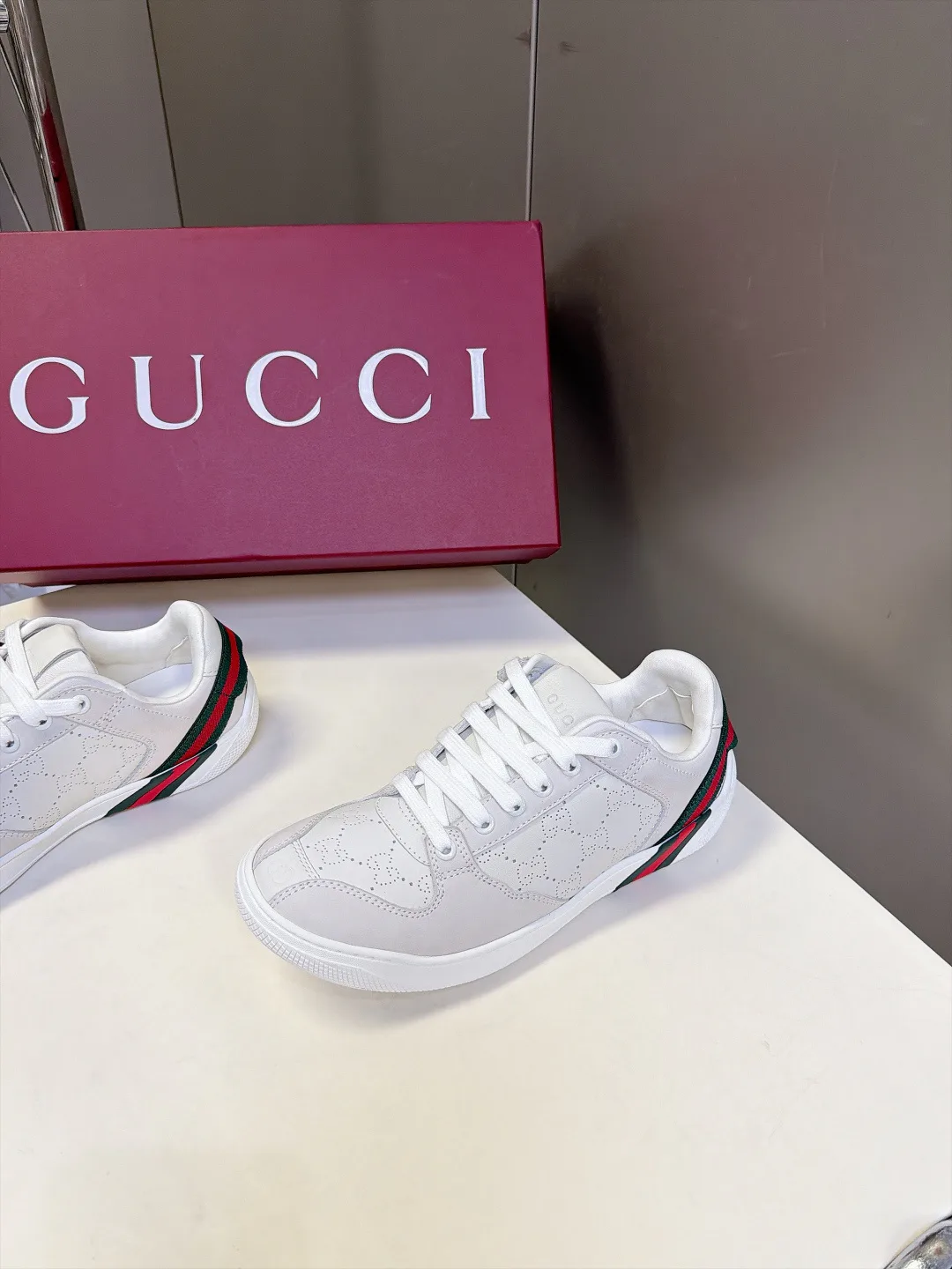 Women's Sneakers GUCCI 18005183