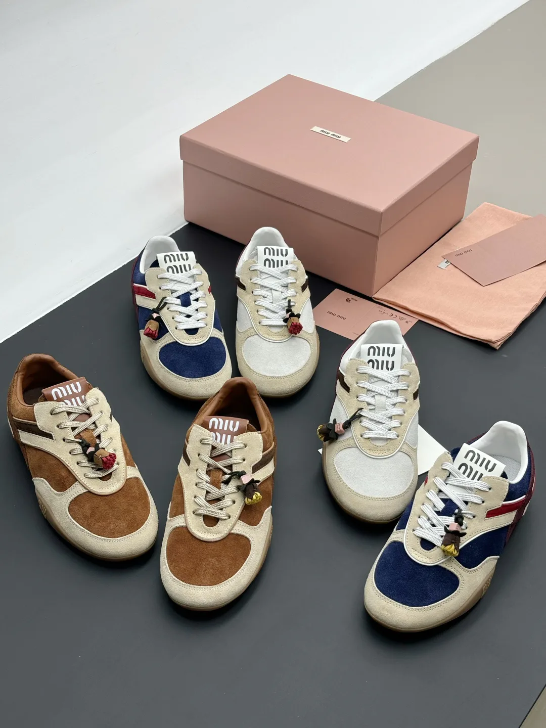 Women's Sneakers MIU MIU 18006257