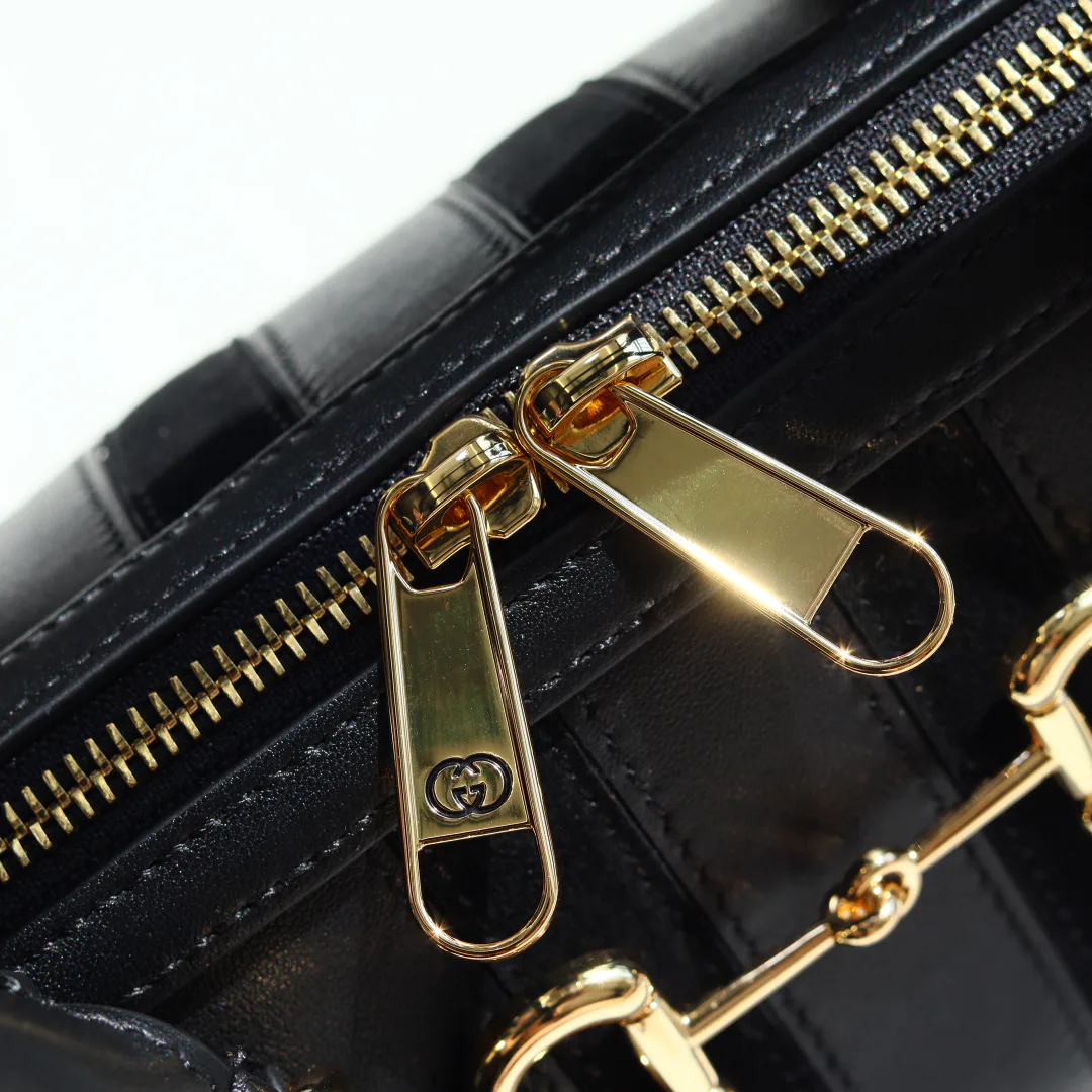 Классические Сумки Женские Gucci 18614480