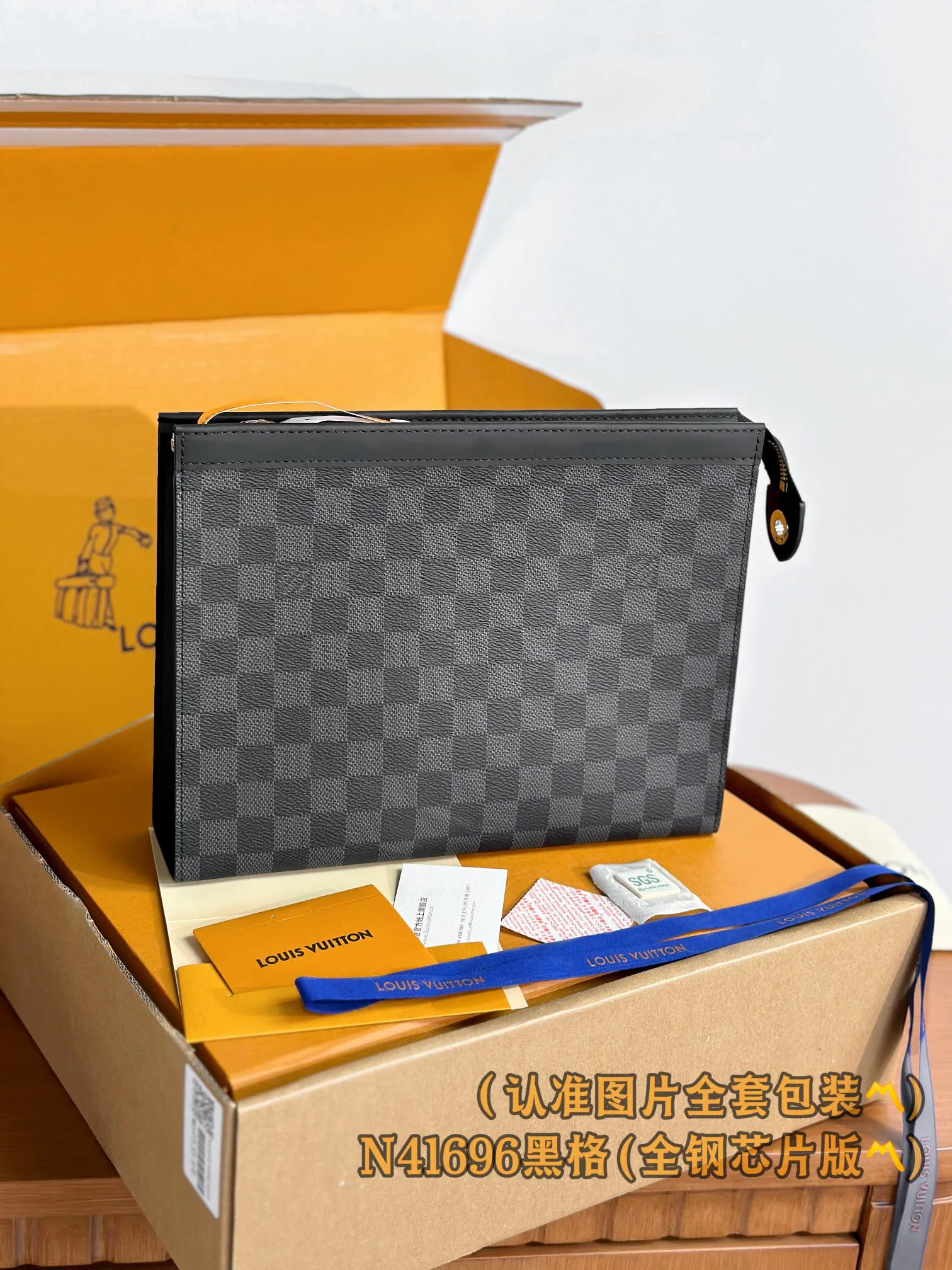 Women's Clutches LOUIS VUITTON 18148141