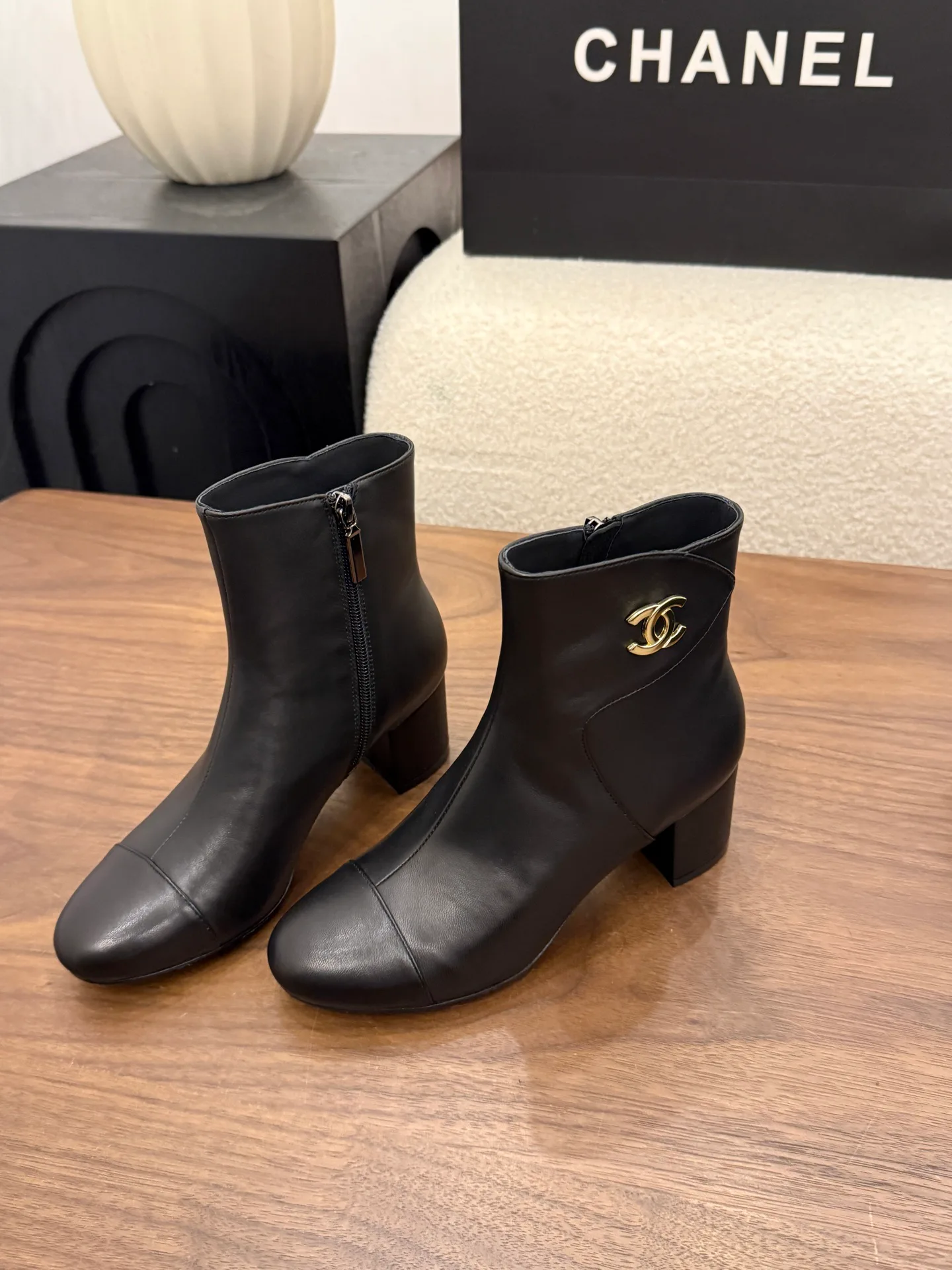 Women's Booties CHANEL 18323354