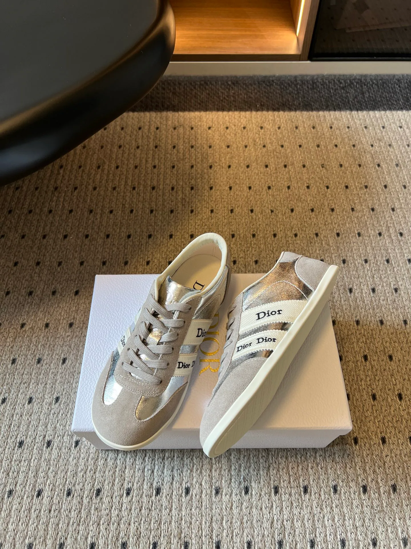 Women's Sneakers CHRISTIAN DIOR 18034695