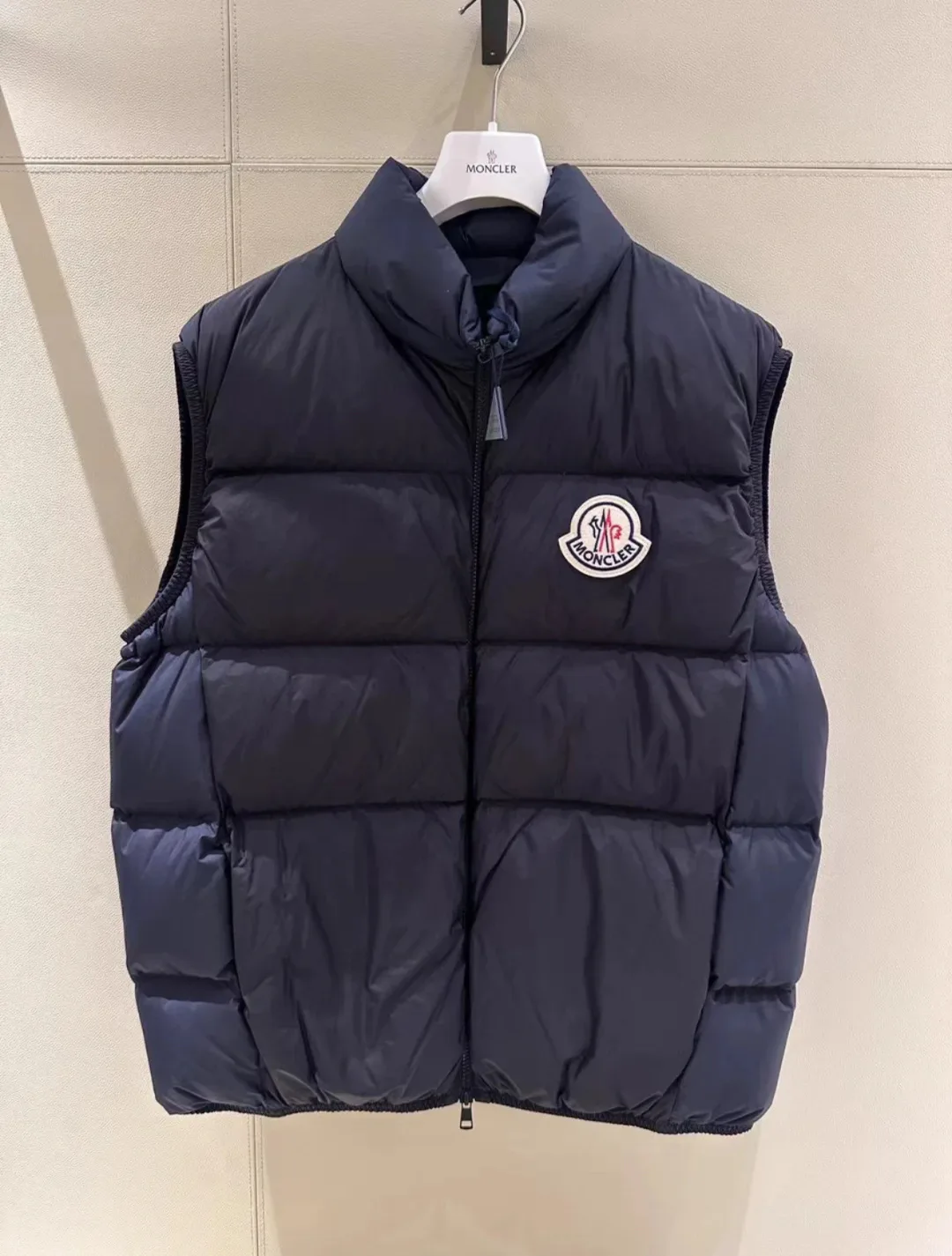 Women's Vests MONCLER 18007561