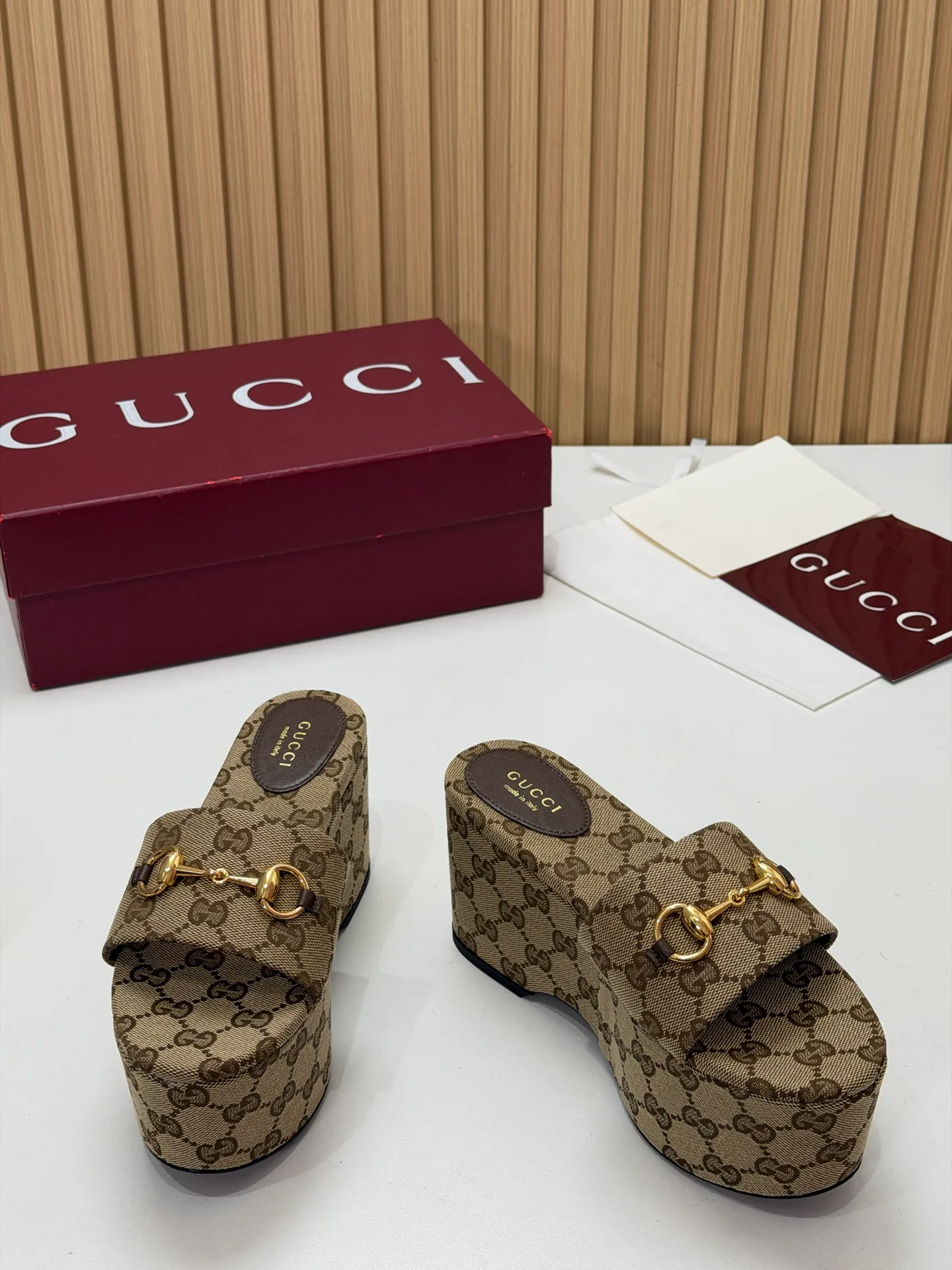 Women's Open-Toe Sandals GUCCI 17631673