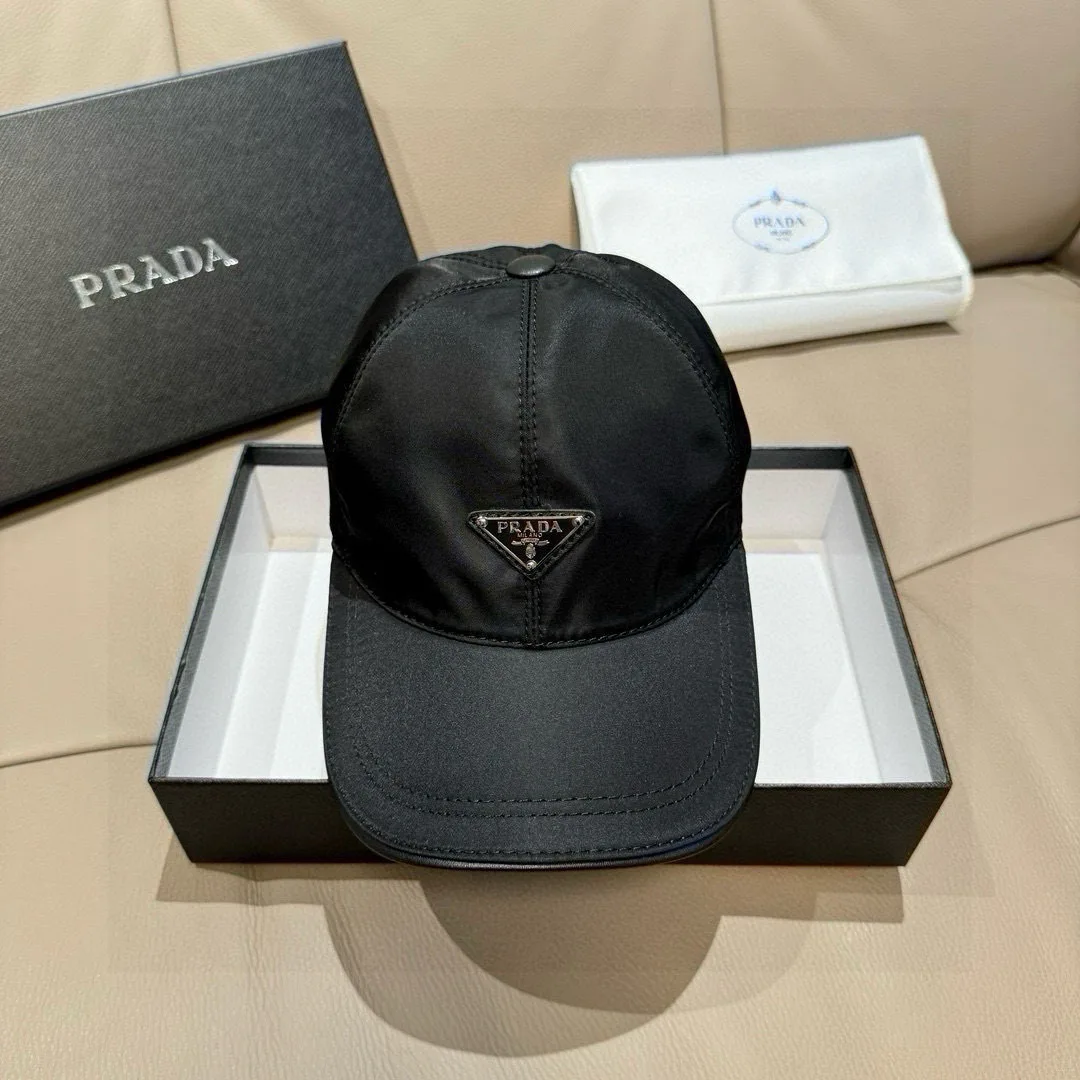 Hats PRADA 17224557