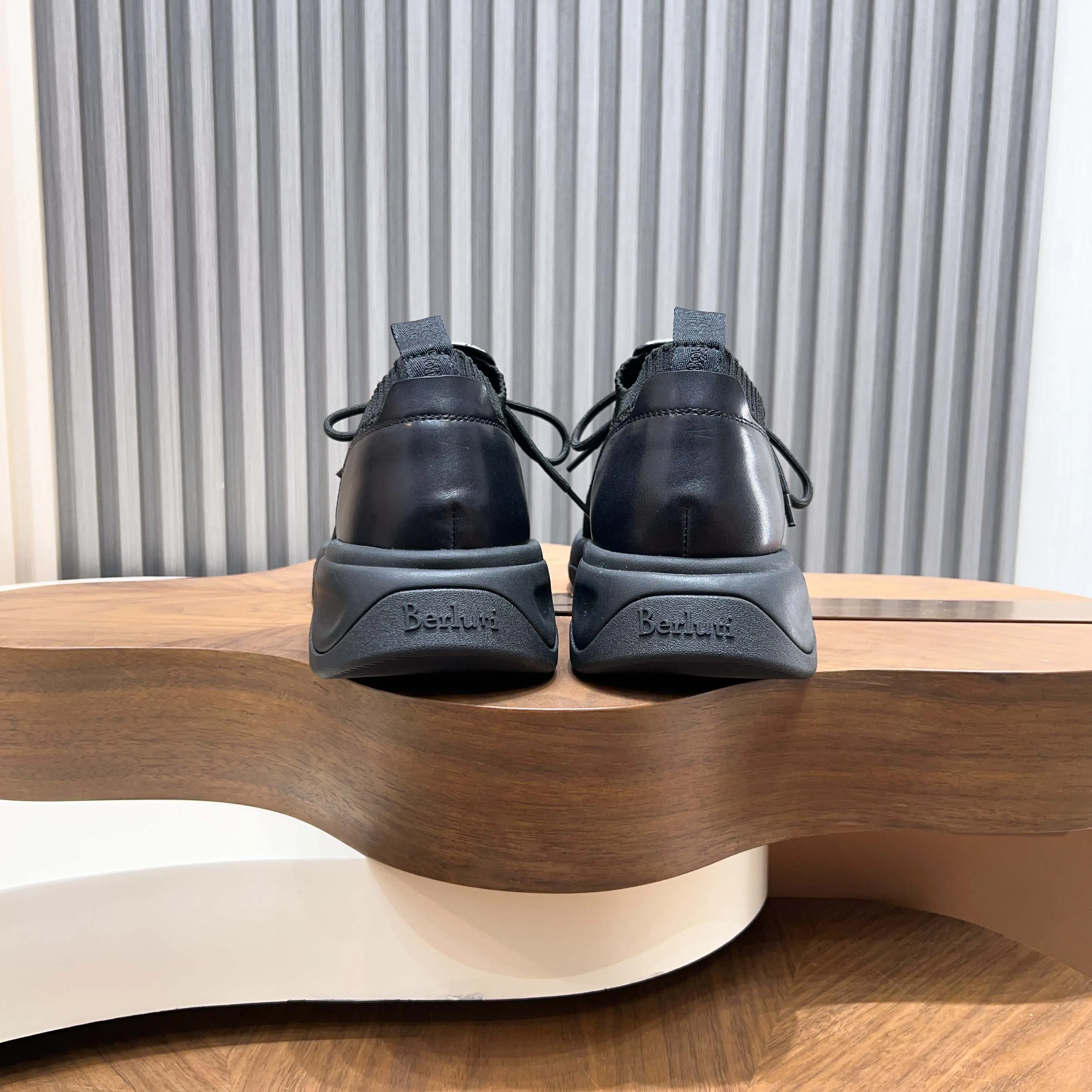 Men's Sneakers BERLUTI 18453028
