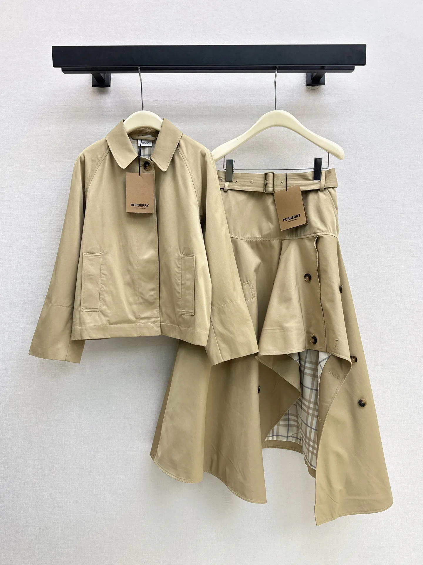 Women's Trench Coats BURBERRY 18401426