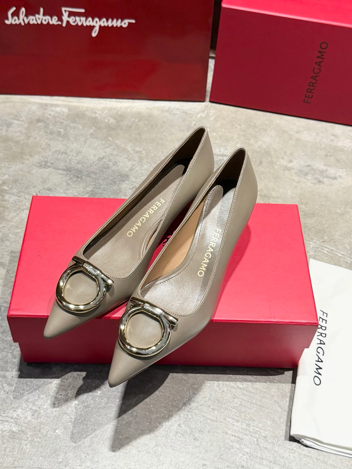 Women's Heels SALVATORE FERRAGAMO 17897963