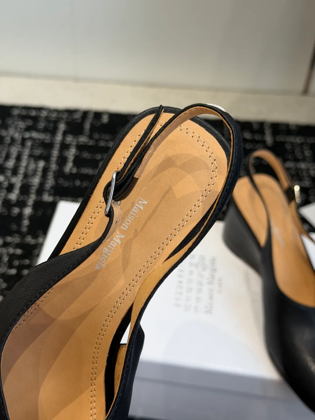 Women's Open-Toe Sandals MAISON MARGIELA 17997941
