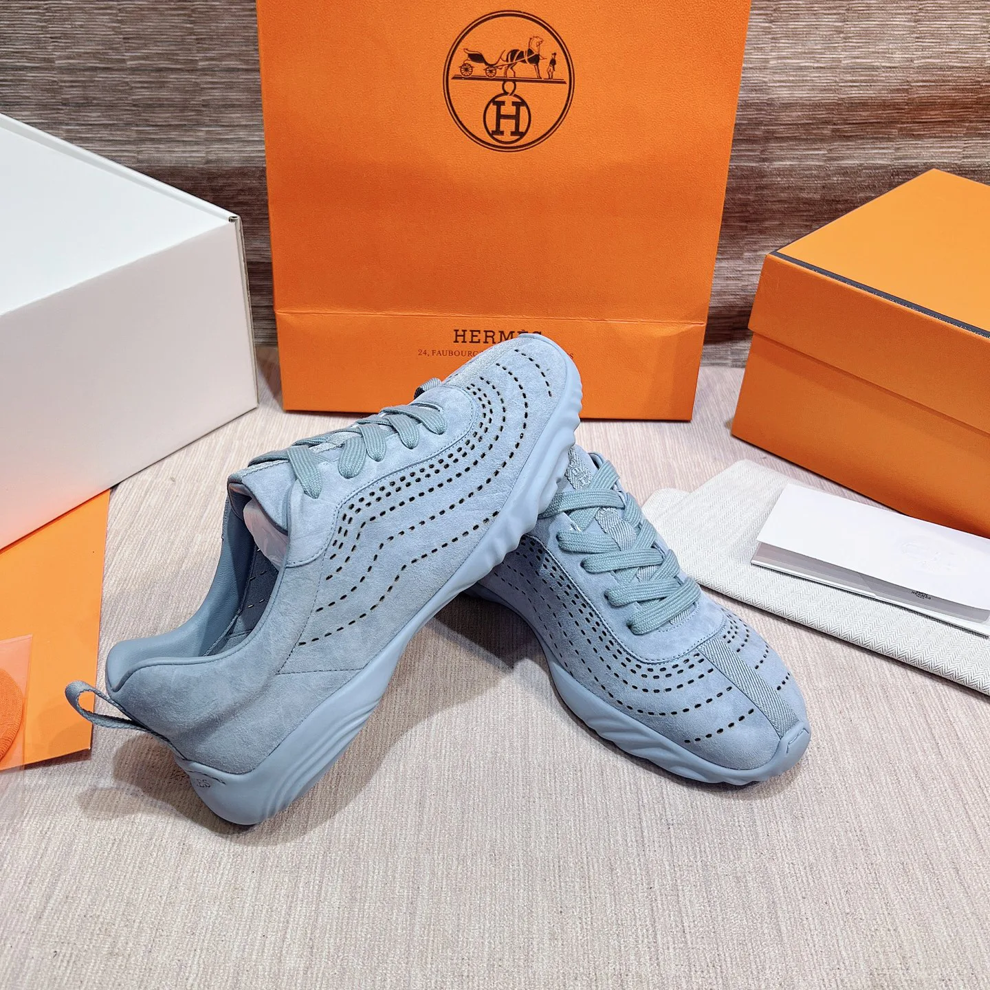Men's Sneakers HERMES 17749565