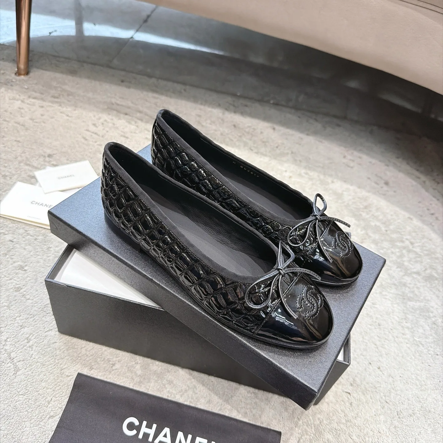 Women's Ballet Flats CHANEL 18323602