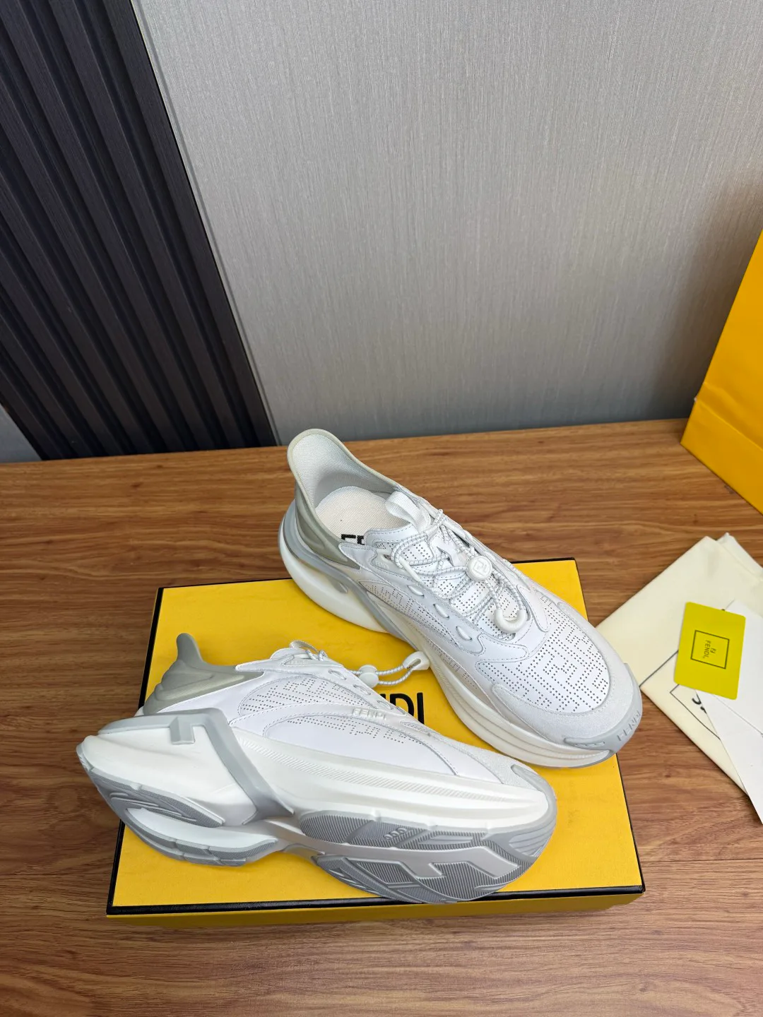 Men's Sneakers FENDI 17955199