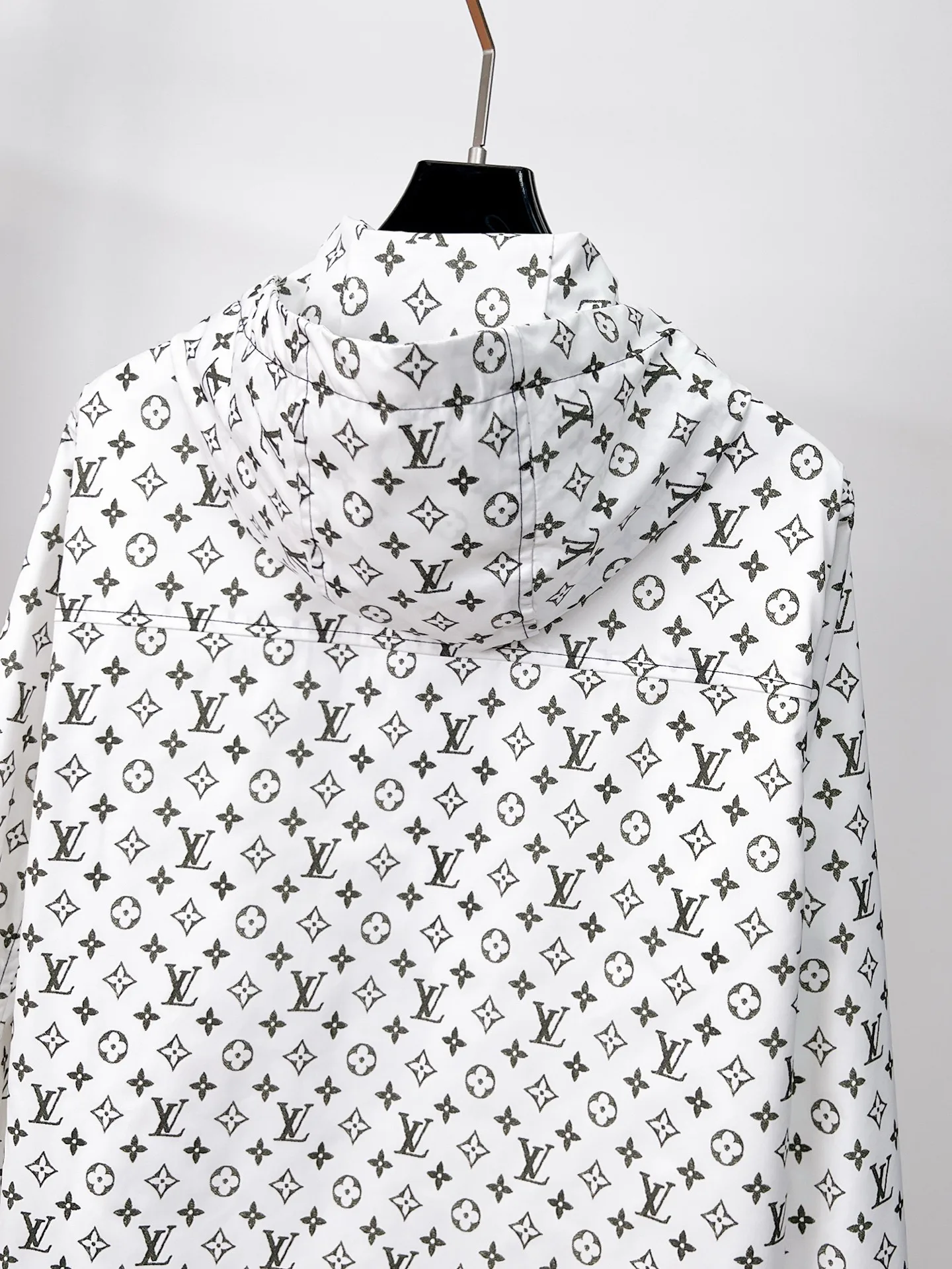 Men's Jackets And Down Jackets LOUIS VUITTON 18191460
