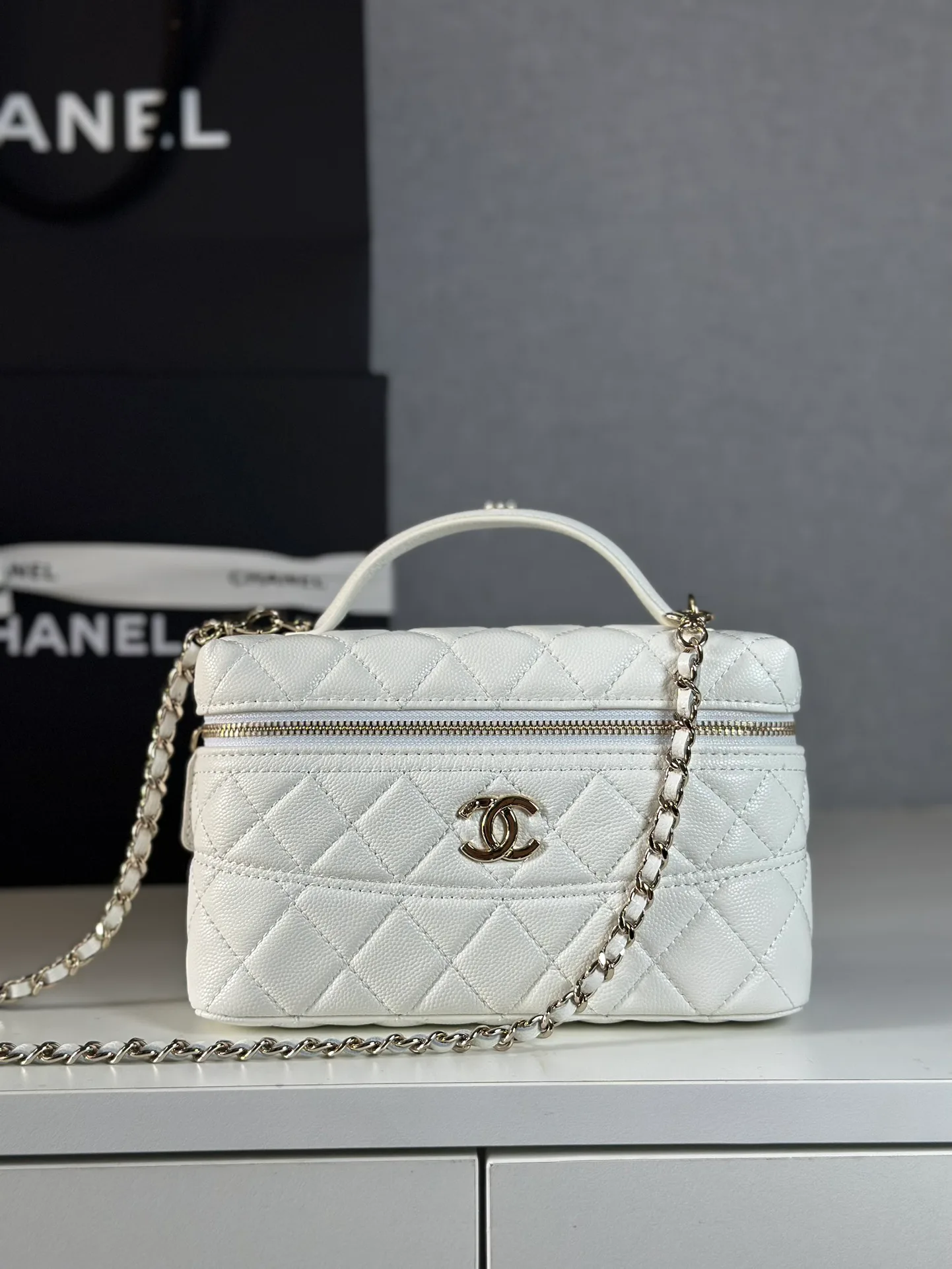 Women's Classic Handbags CHANEL 17827583
