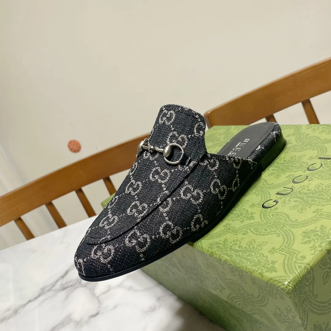 Women's Mules And Clogs GUCCI 17570571