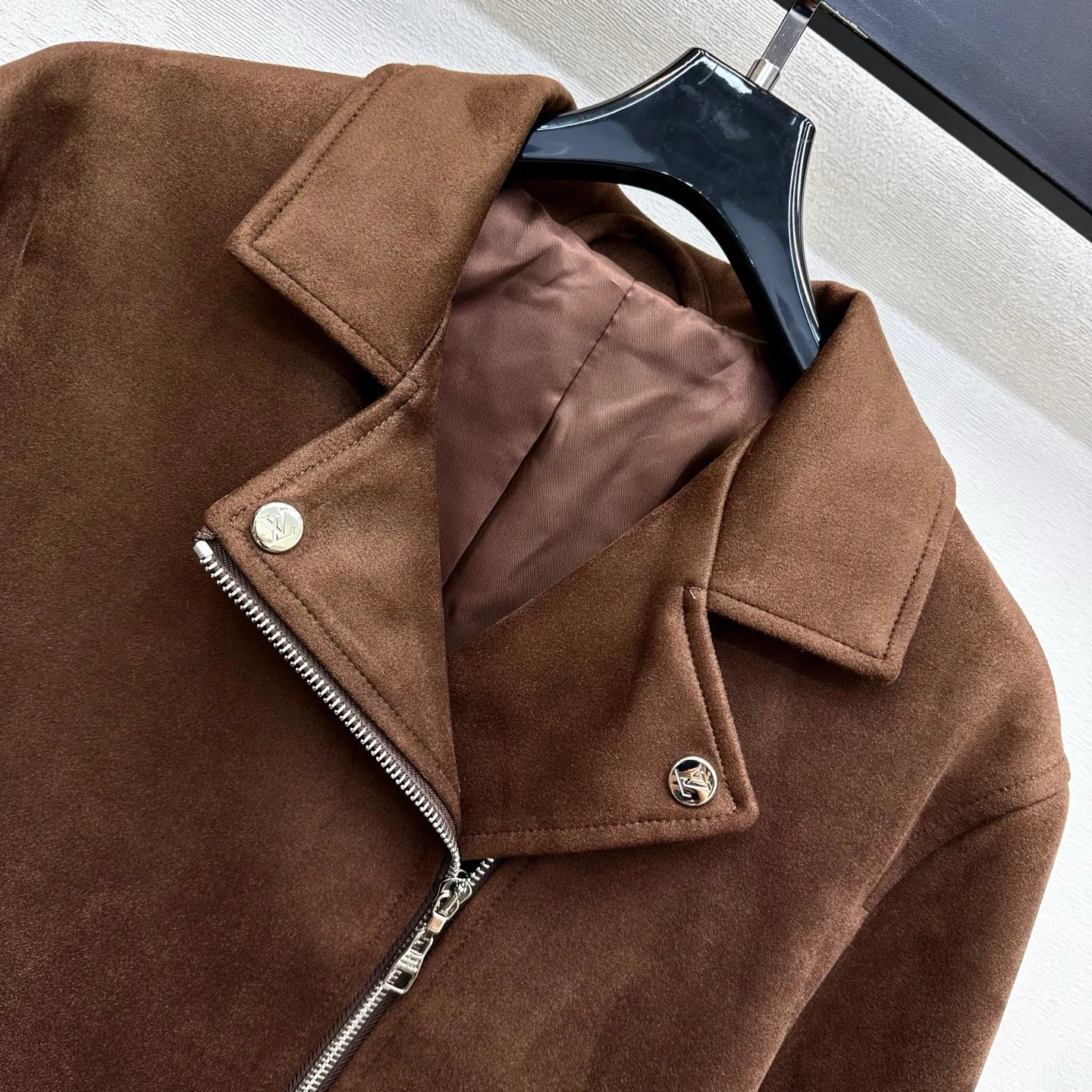 Women's Leather Jackets And Sheepskin Coats LOUIS VUITTON 18023397