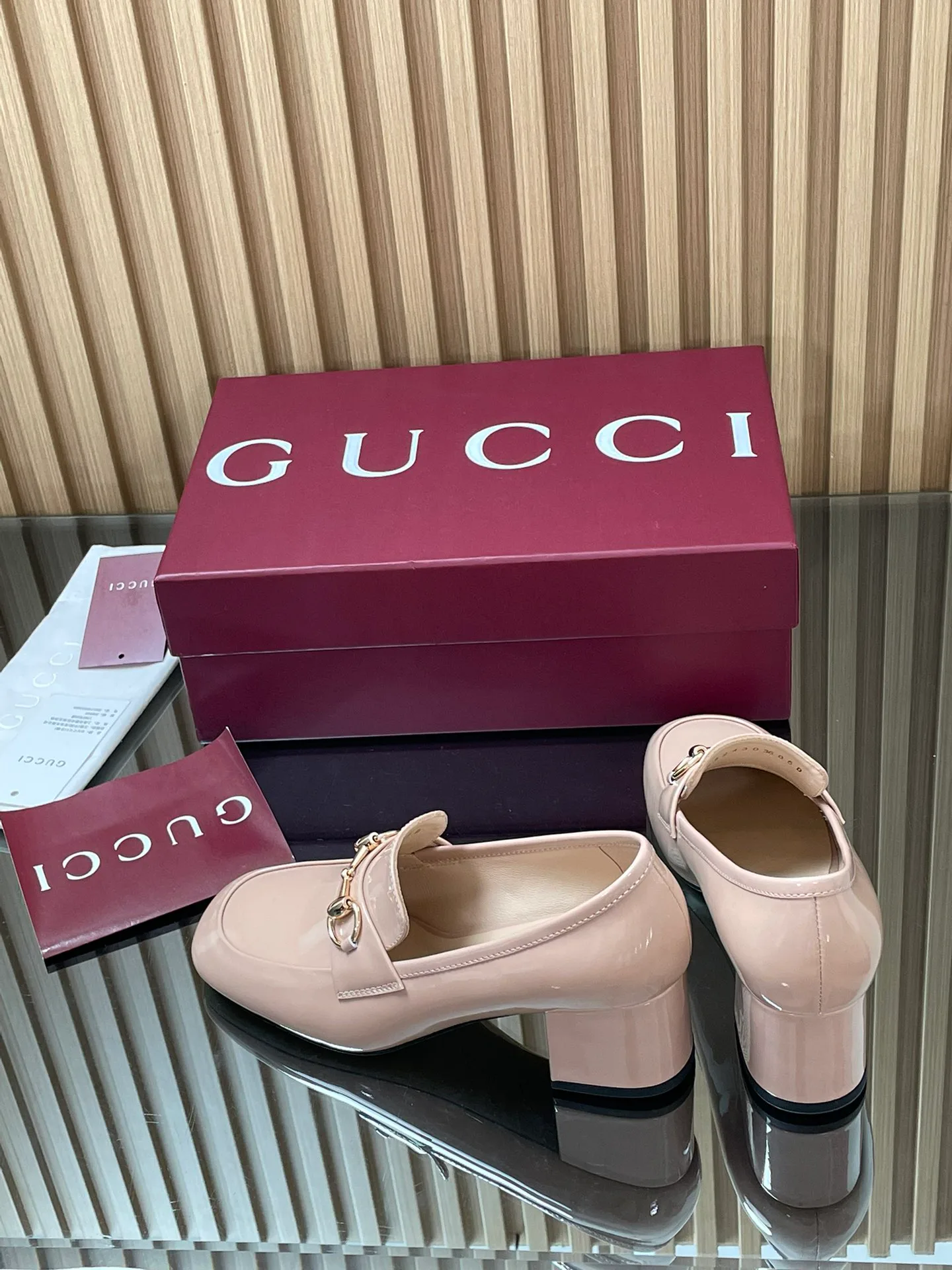 Women's Loafers And Moccasins GUCCI 18152968