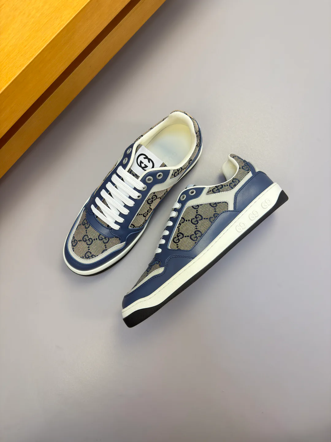 Men's Sneakers GUCCI 18142458