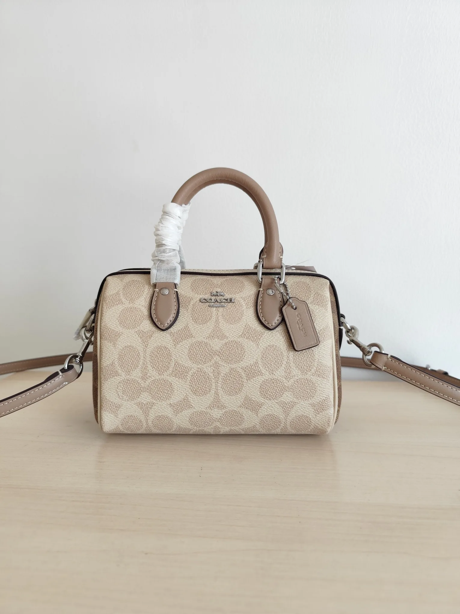 Women's Classic Handbags COACH 17961046