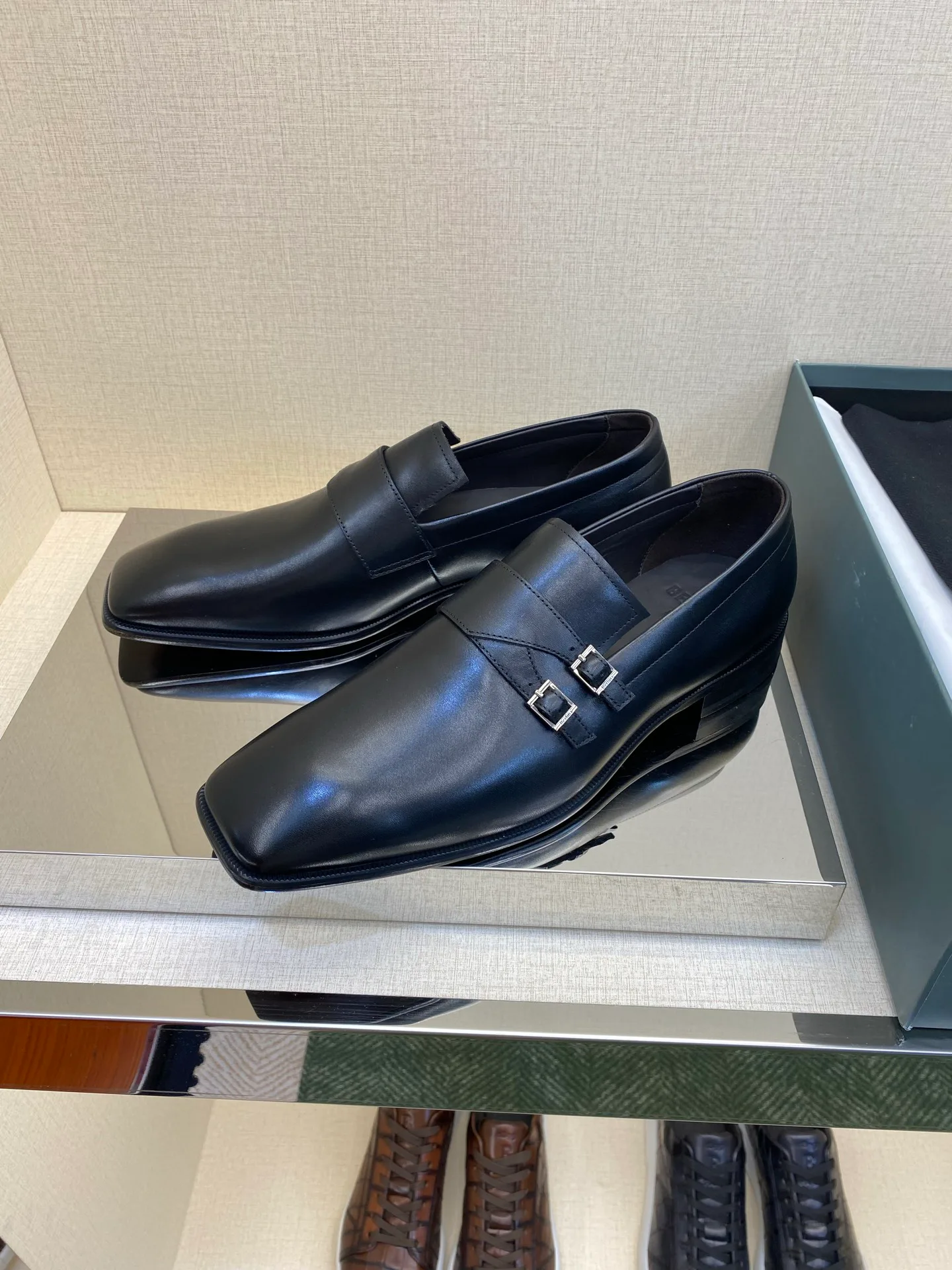 Men's Loafers And Dress Shoes BERLUTI 18417388
