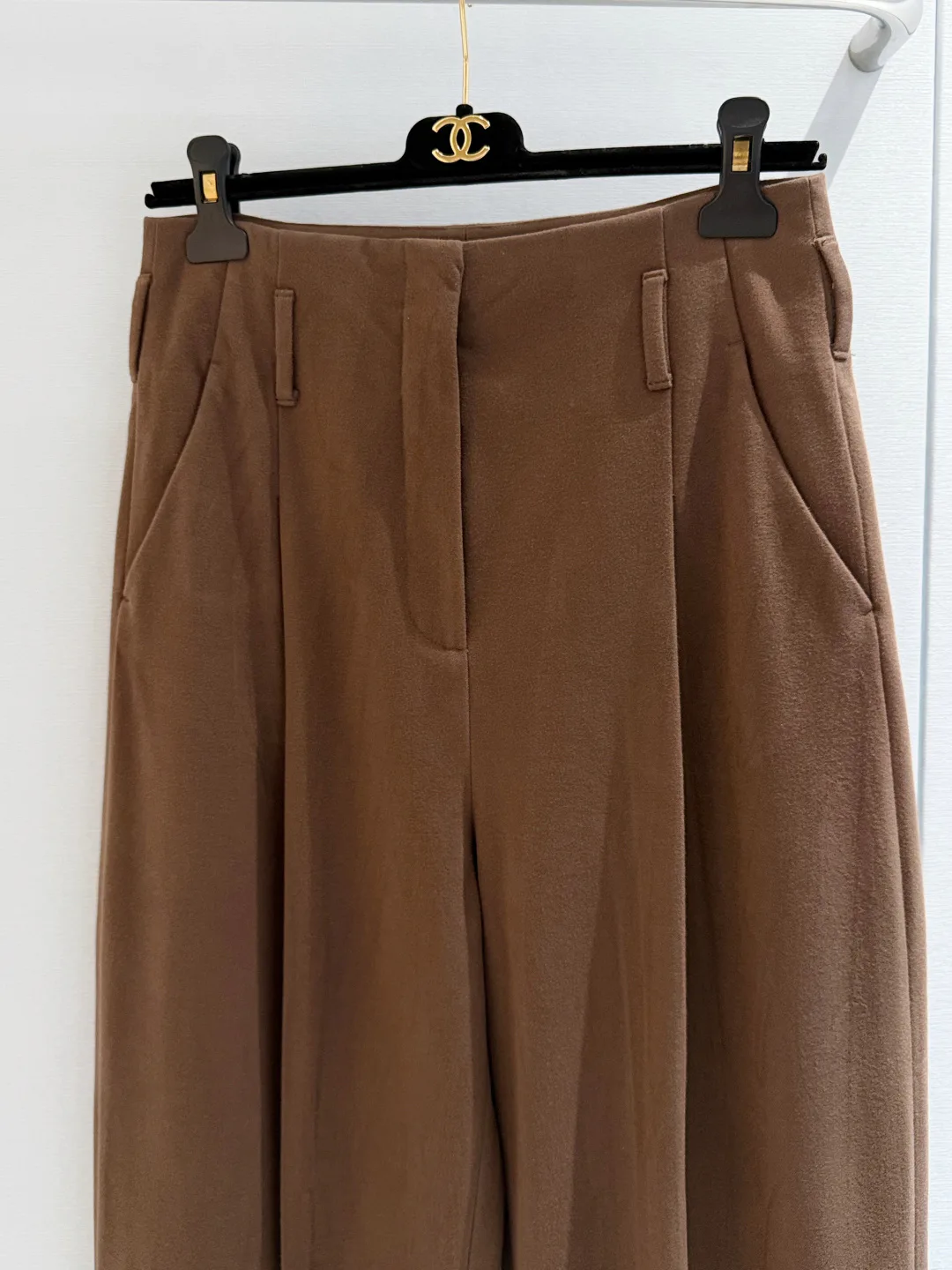 Women's Trousers CHANEL 18201679