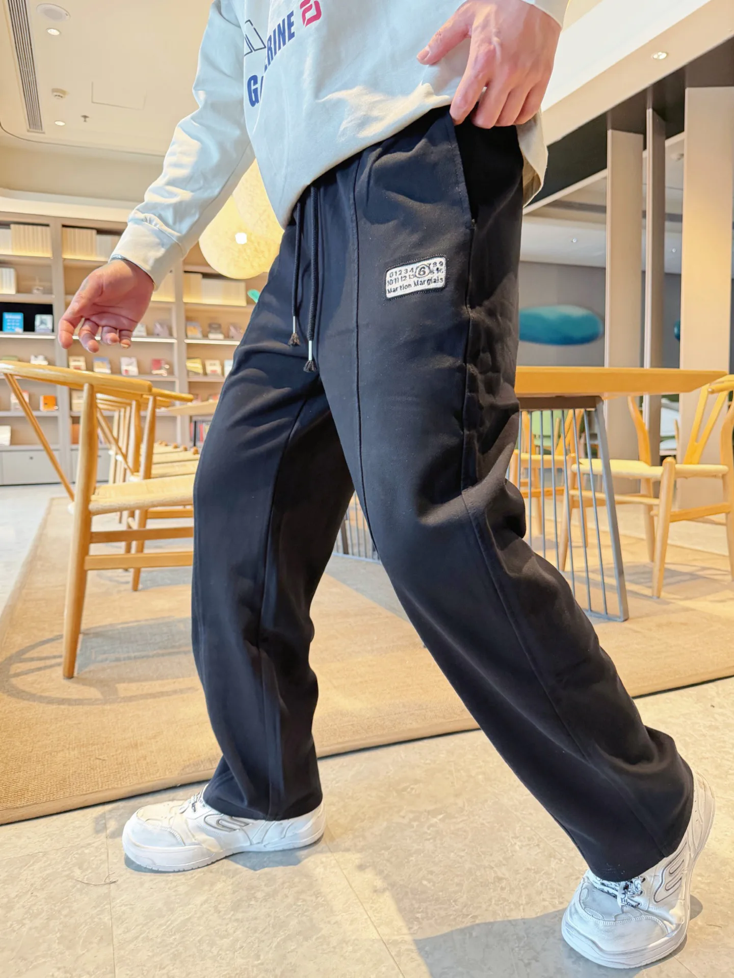 Men's Trousers MAISON MARGIELA 18345792