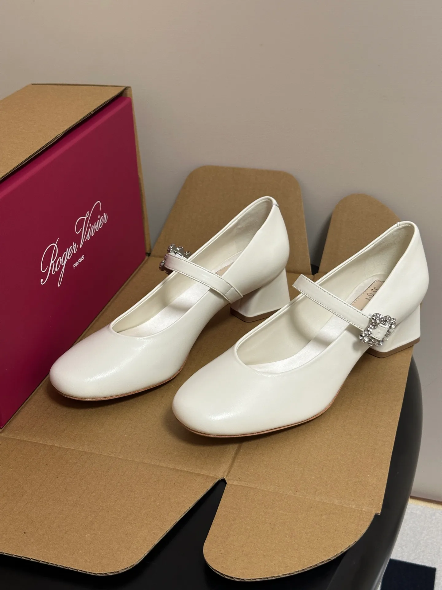 Women's Heels ROGER VIVIER 18041484