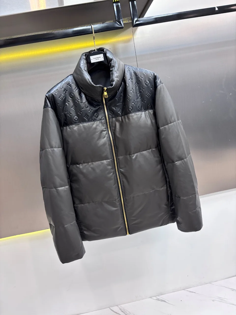 Men's Jackets And Down Jackets LOUIS VUITTON 19548348