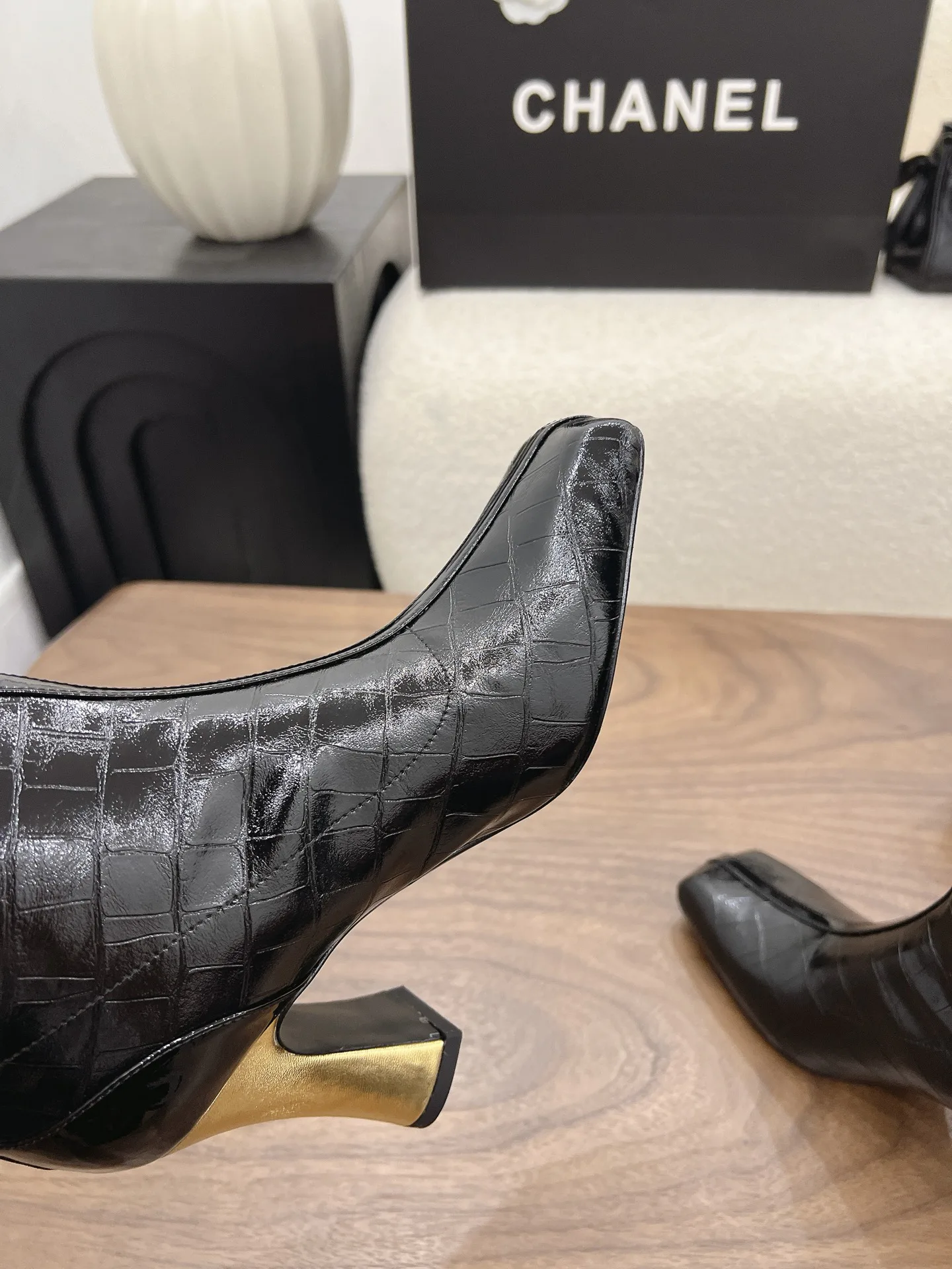 Women's Boots CHANEL 17349804
