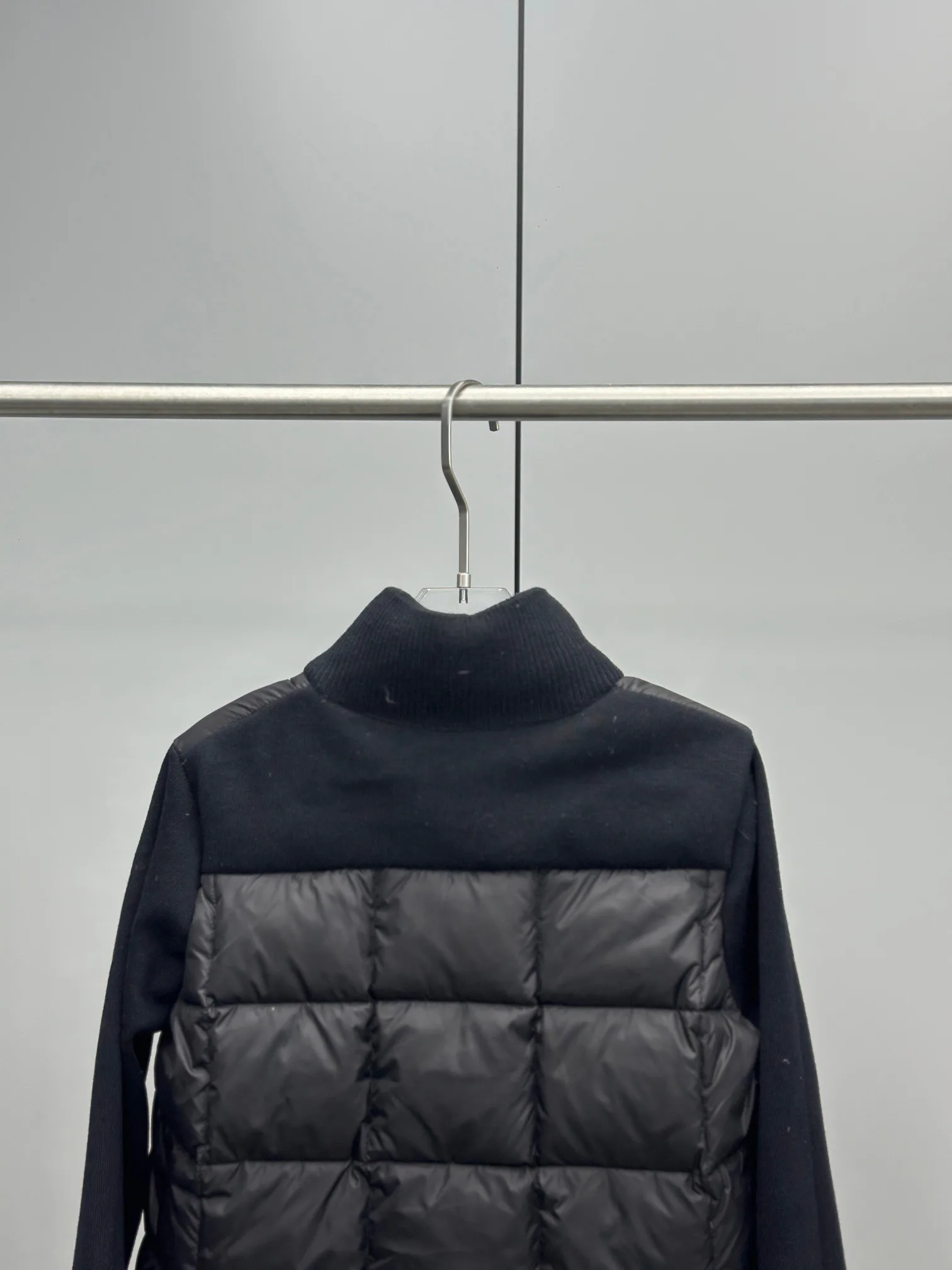 Women's Jackets And Down Jackets MONCLER 17951430