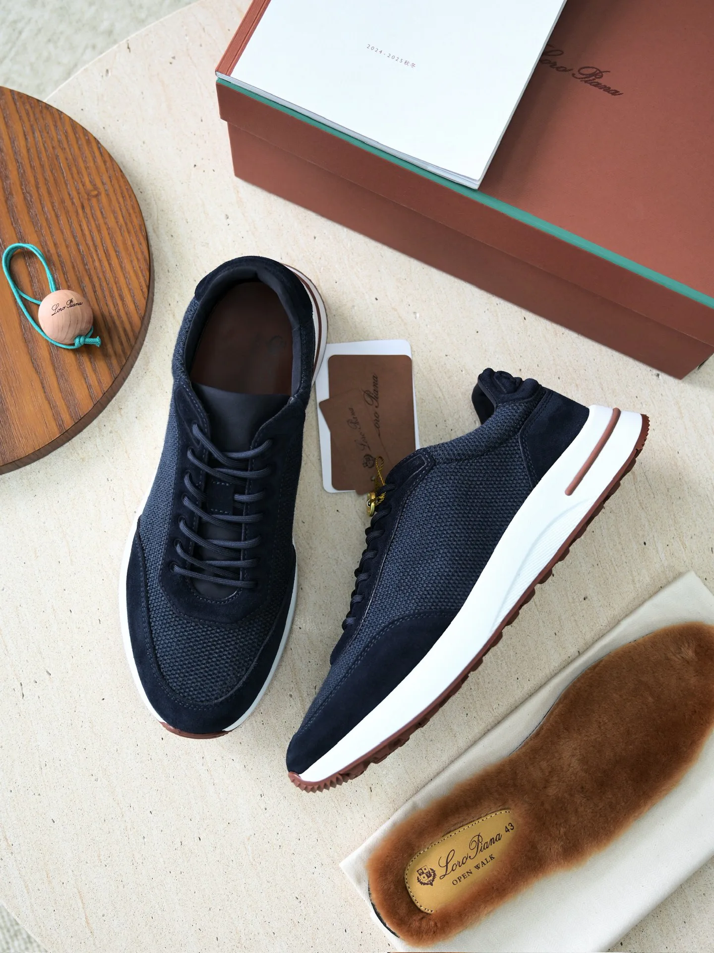 Men's Sneakers LORO PIANA 18382808