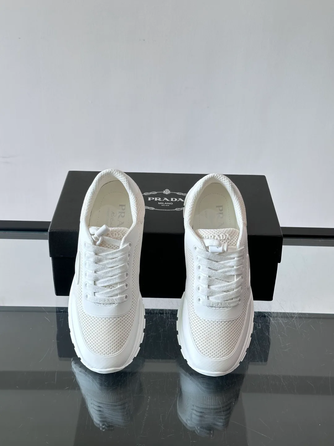 Men's Sneakers PRADA 17646150