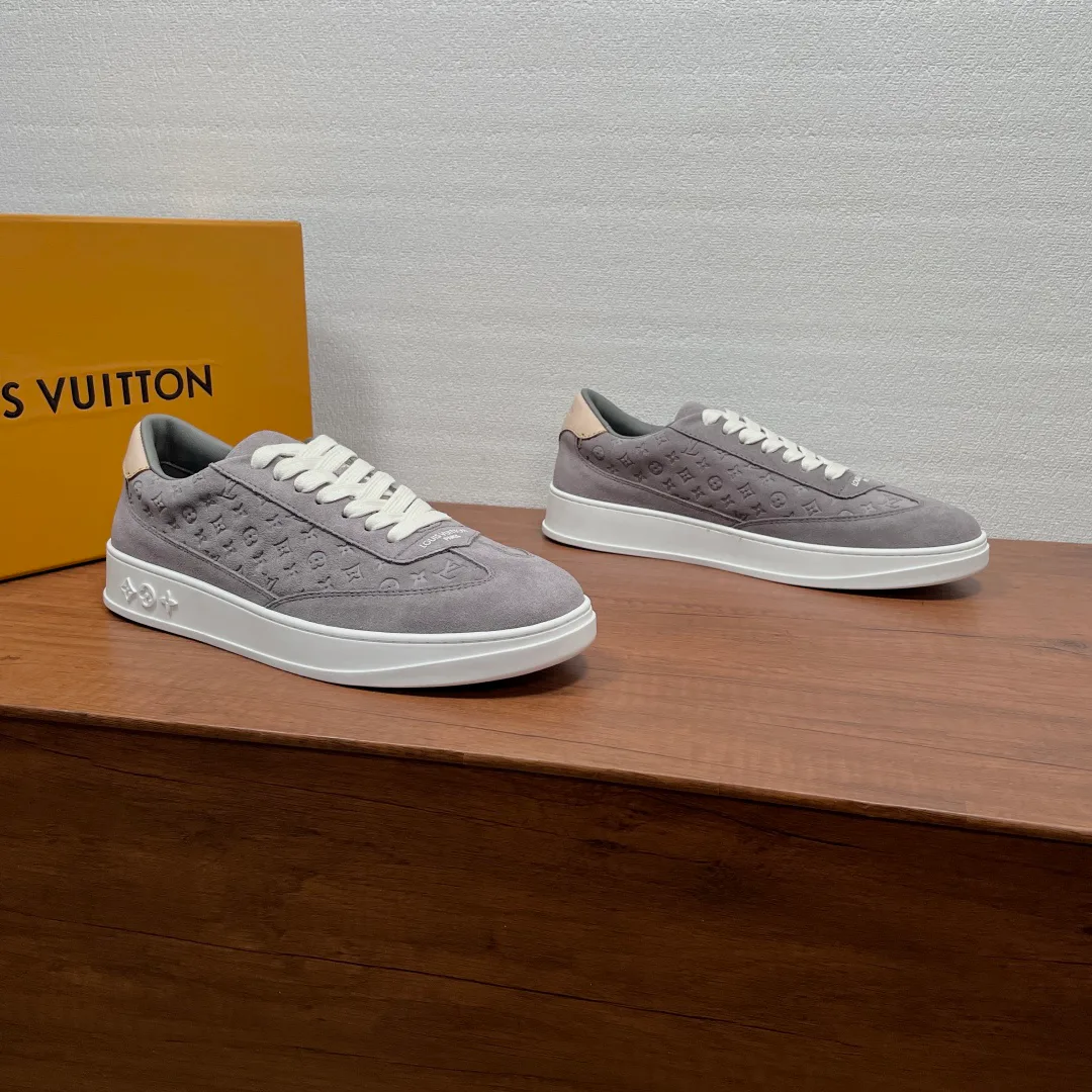 Men's Sneakers LOUIS VUITTON 17542454