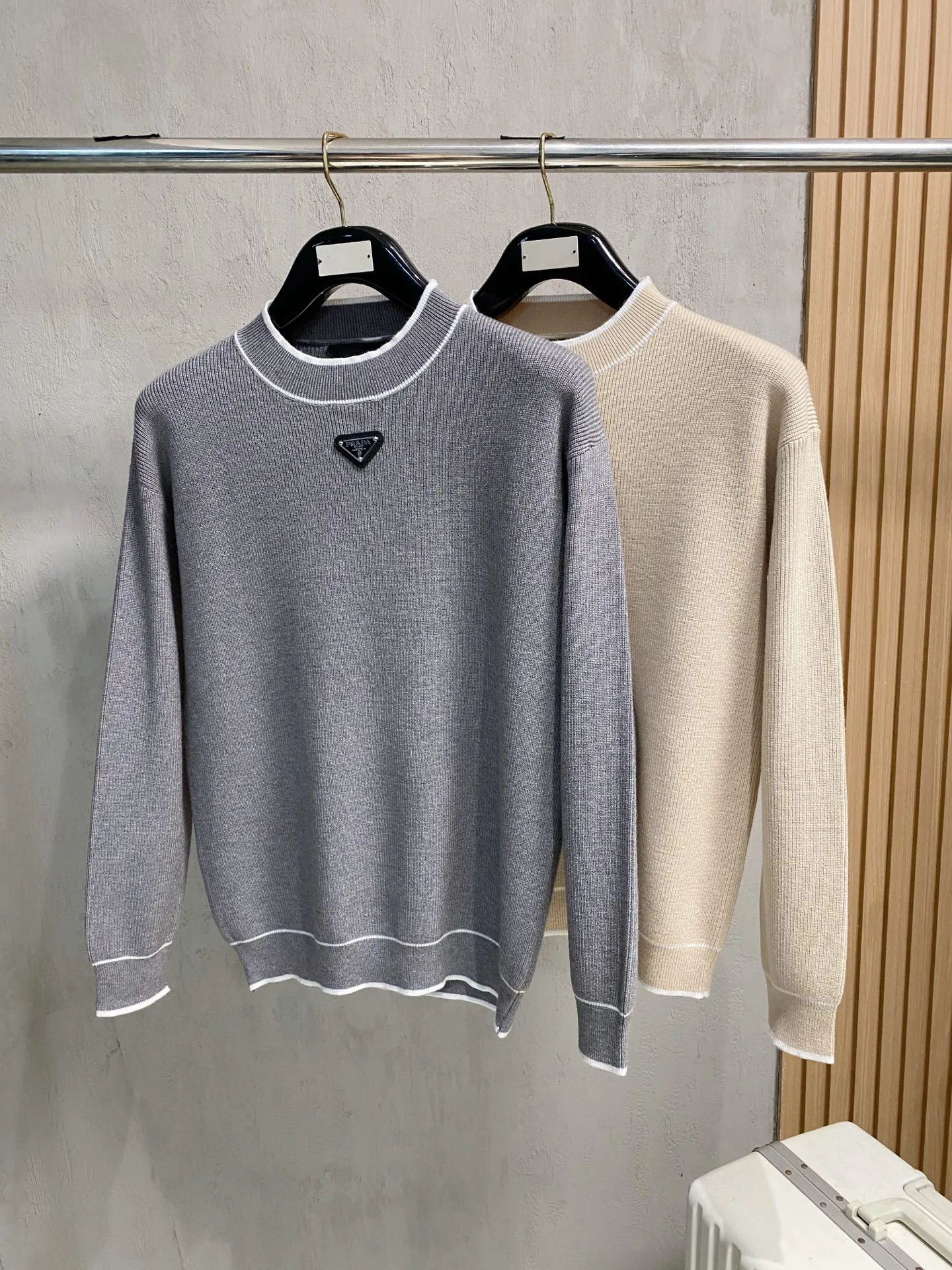 Men's Jumpers And Sweaters PRADA 18098162