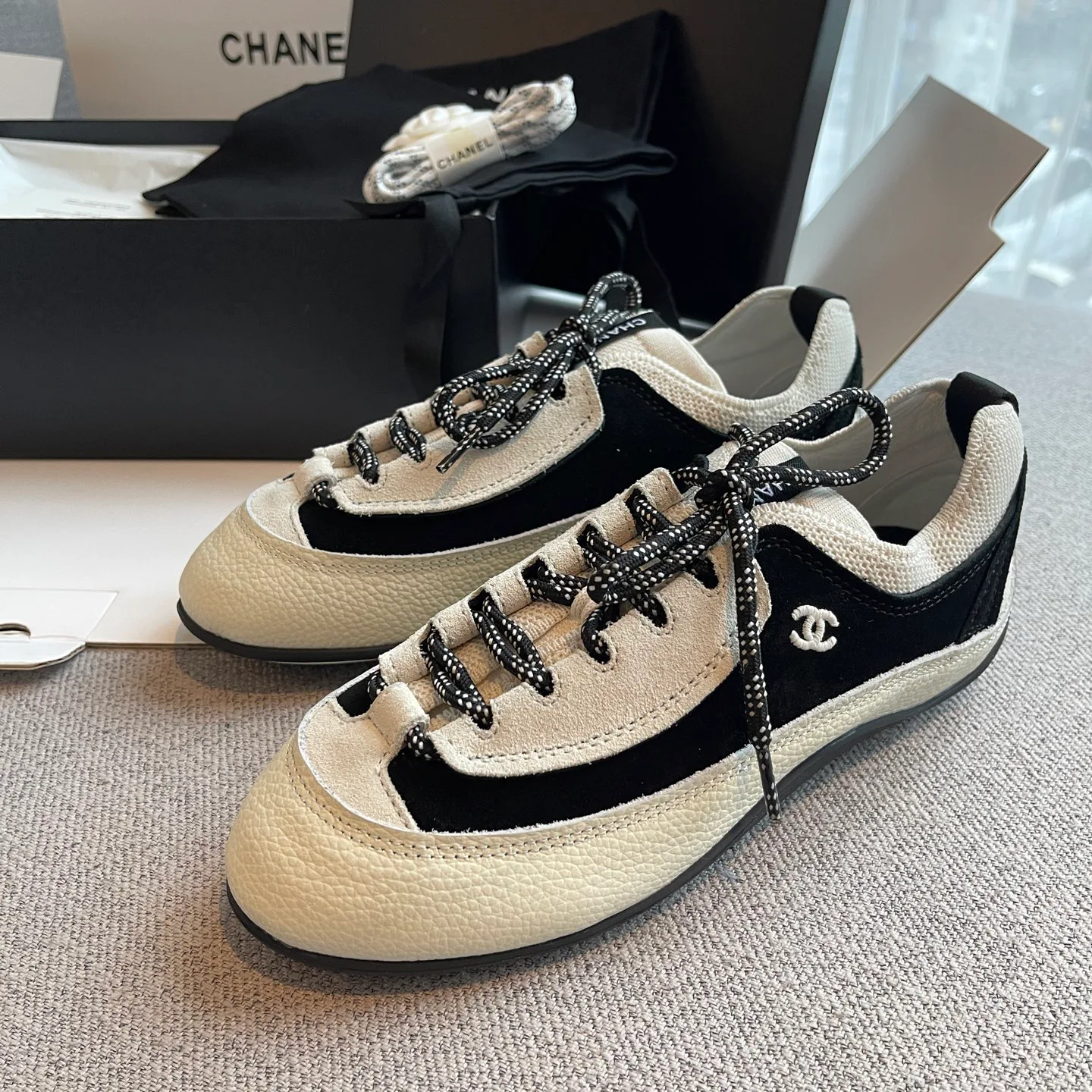 Women's Sneakers CHANEL 17643481
