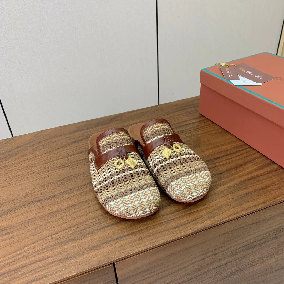 Women's Mules And Clogs LORO PIANA 17631657