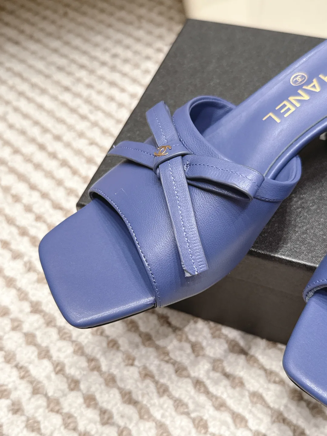Women's Open-Toe Sandals CHANEL 17421371