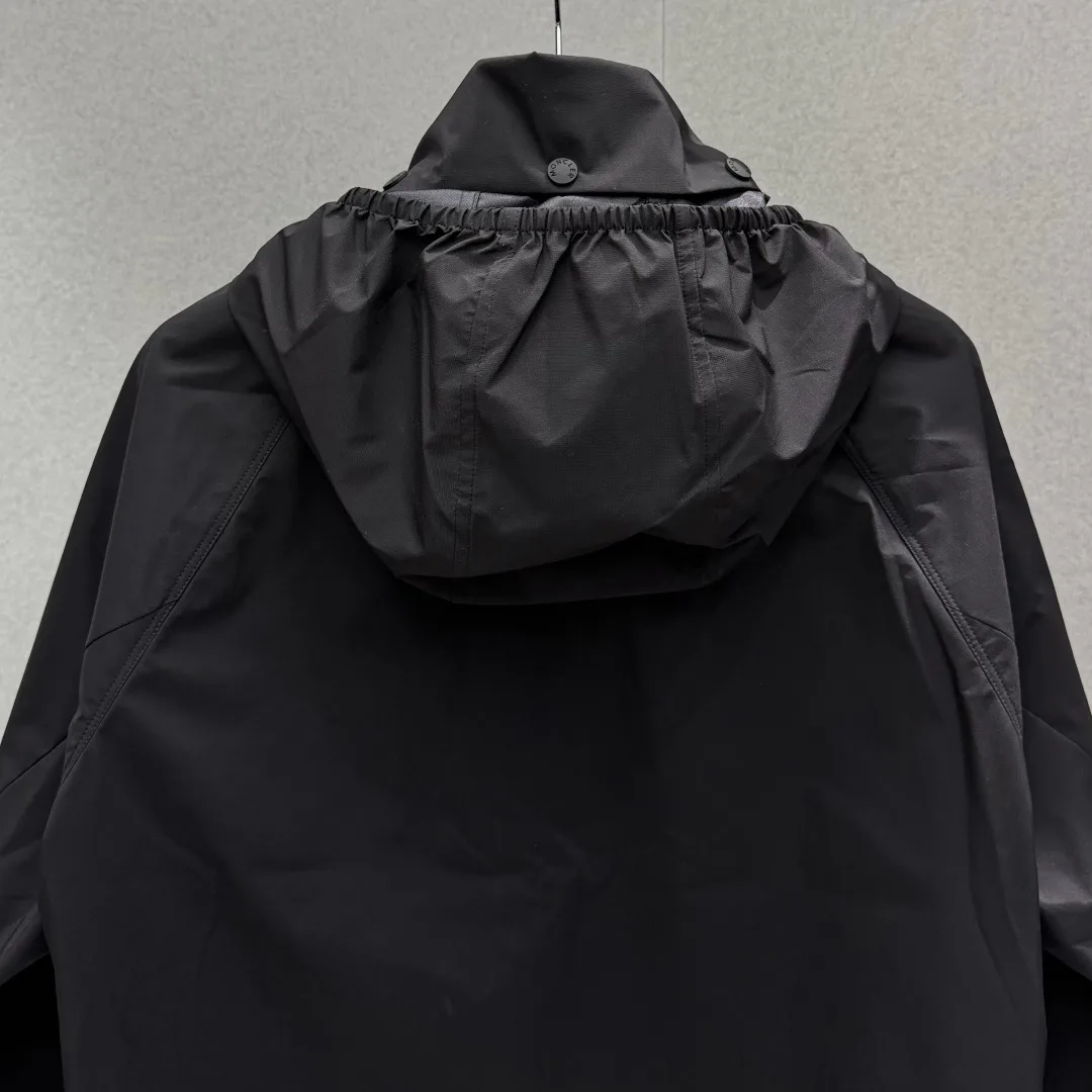 Men's Jackets And Down Jackets MONCLER 17721102
