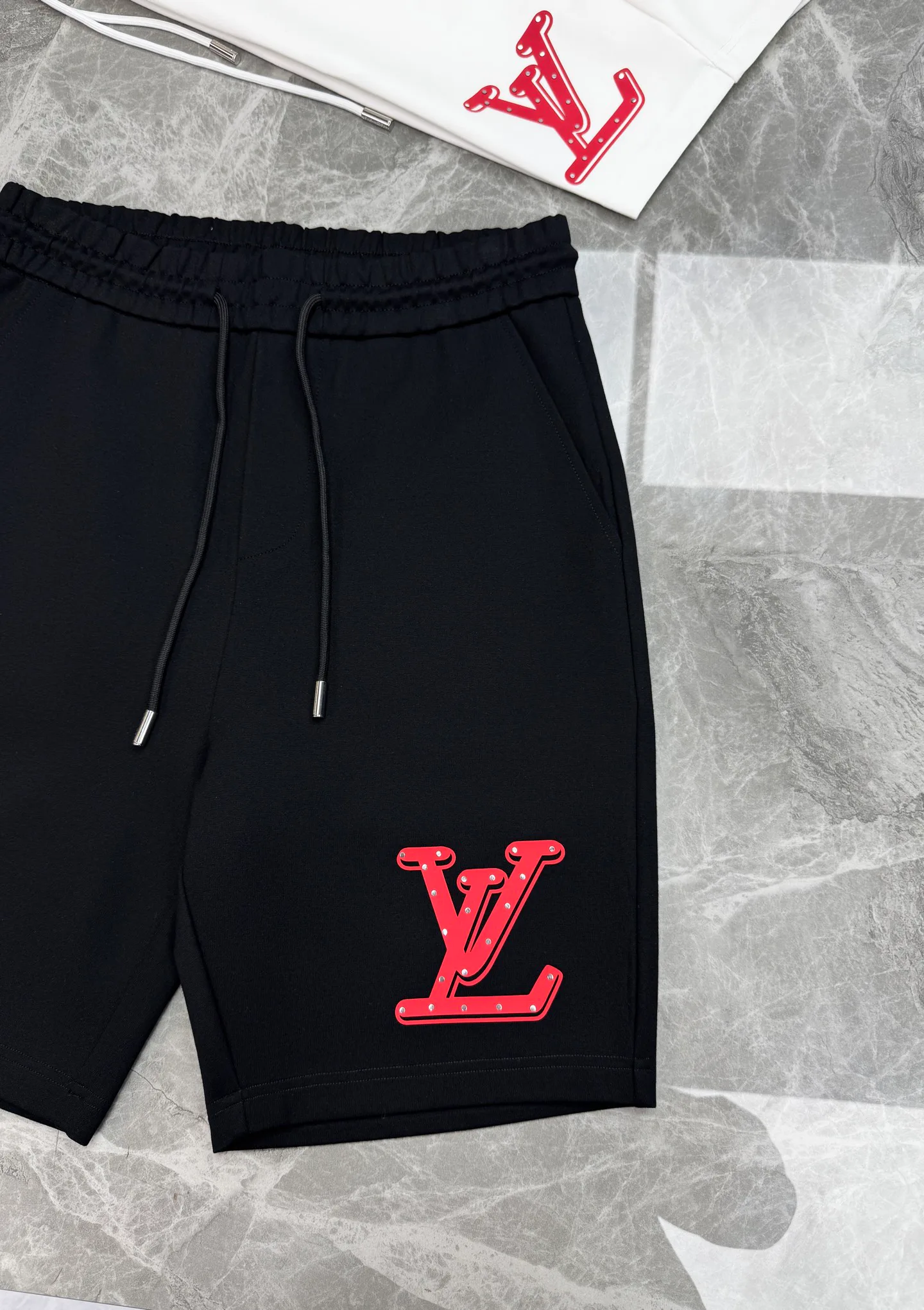 Men's Shorts LOUIS VUITTON 17223661
