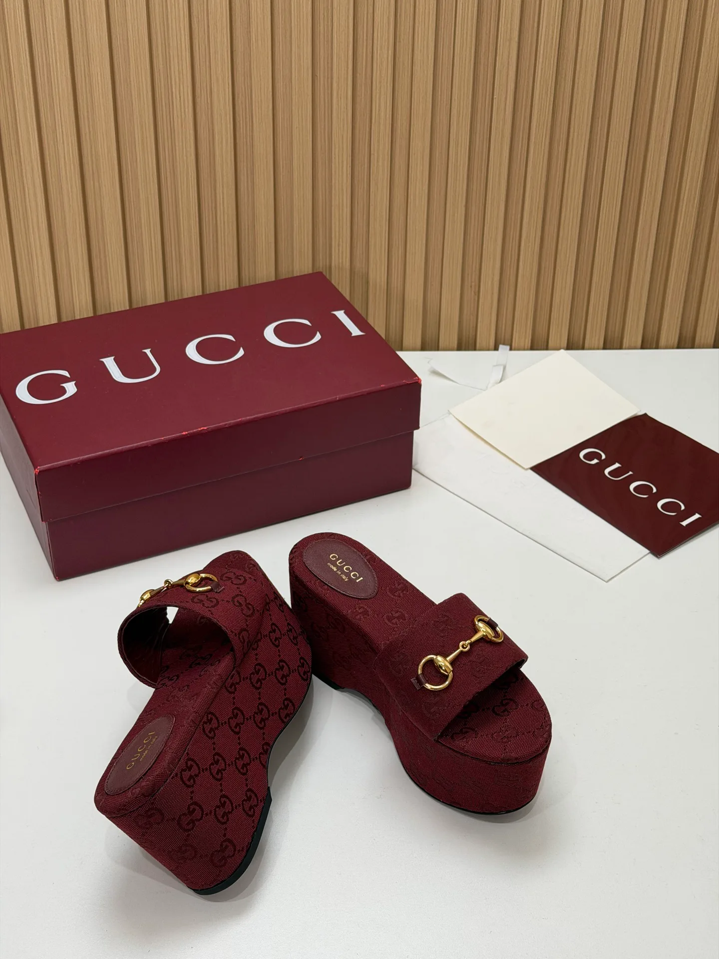 Women's Open-Toe Sandals GUCCI 17631675