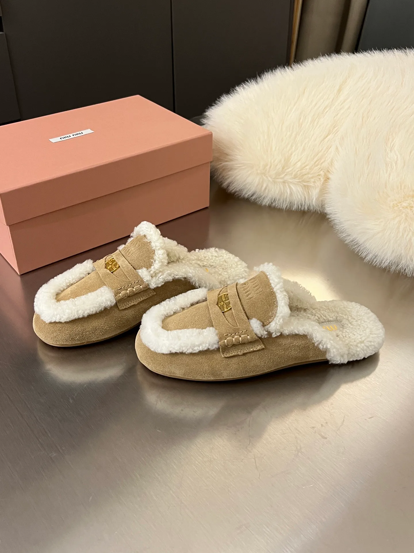 Women's Loafers And Moccasins MIU MIU 17948625