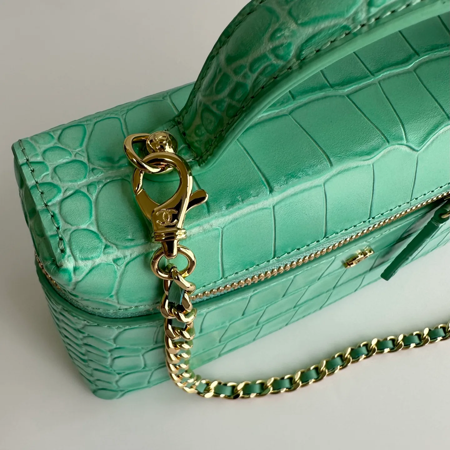Women's Classic Handbags CHANEL 17827597