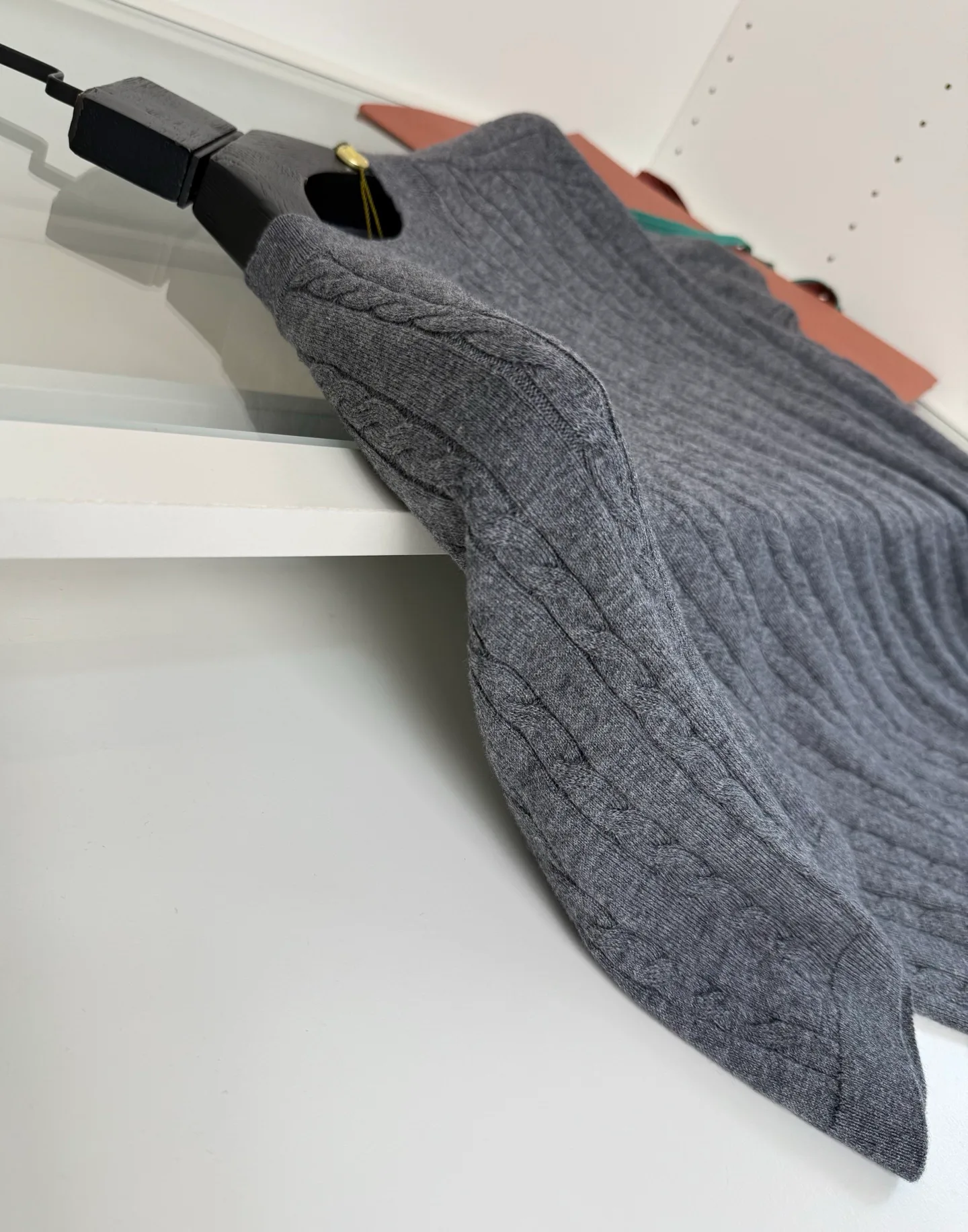 Men's Jumpers And Sweaters LORO PIANA 18396419