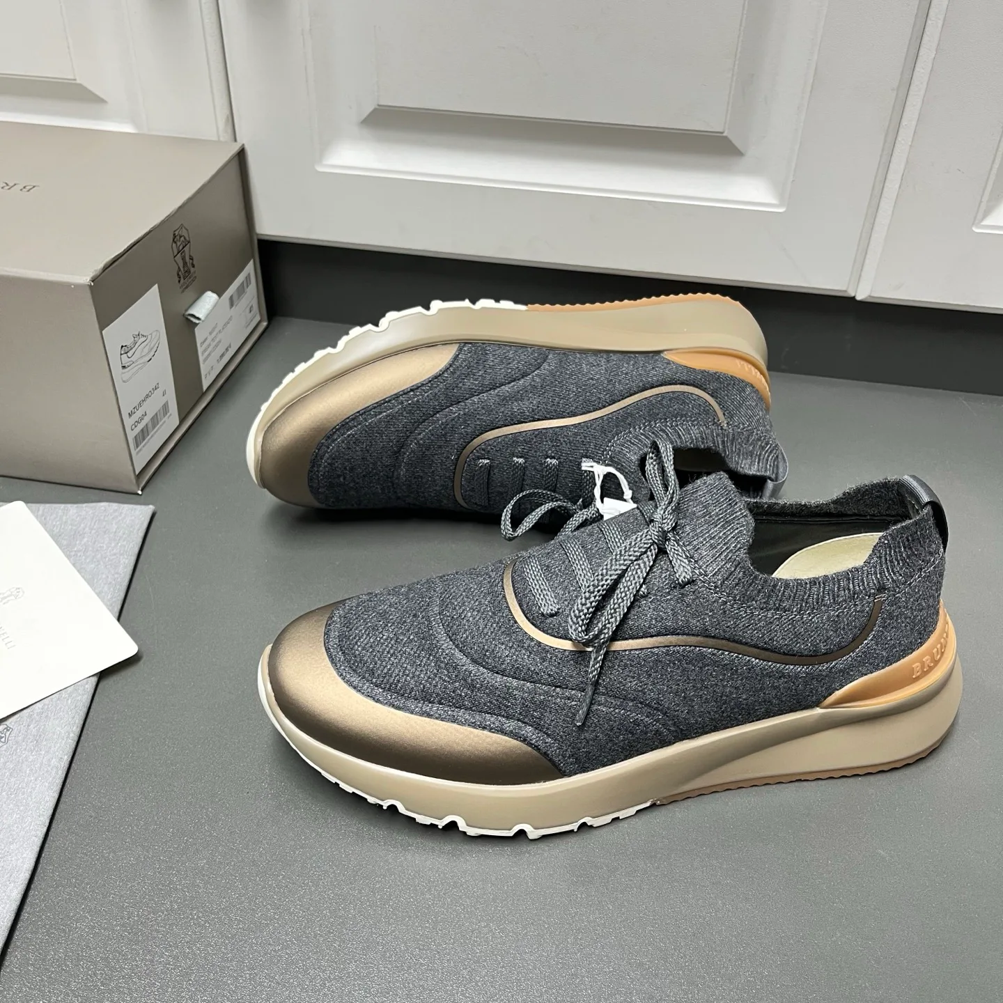 Кроссовки Мужские Brunello Cucinelli 18633752