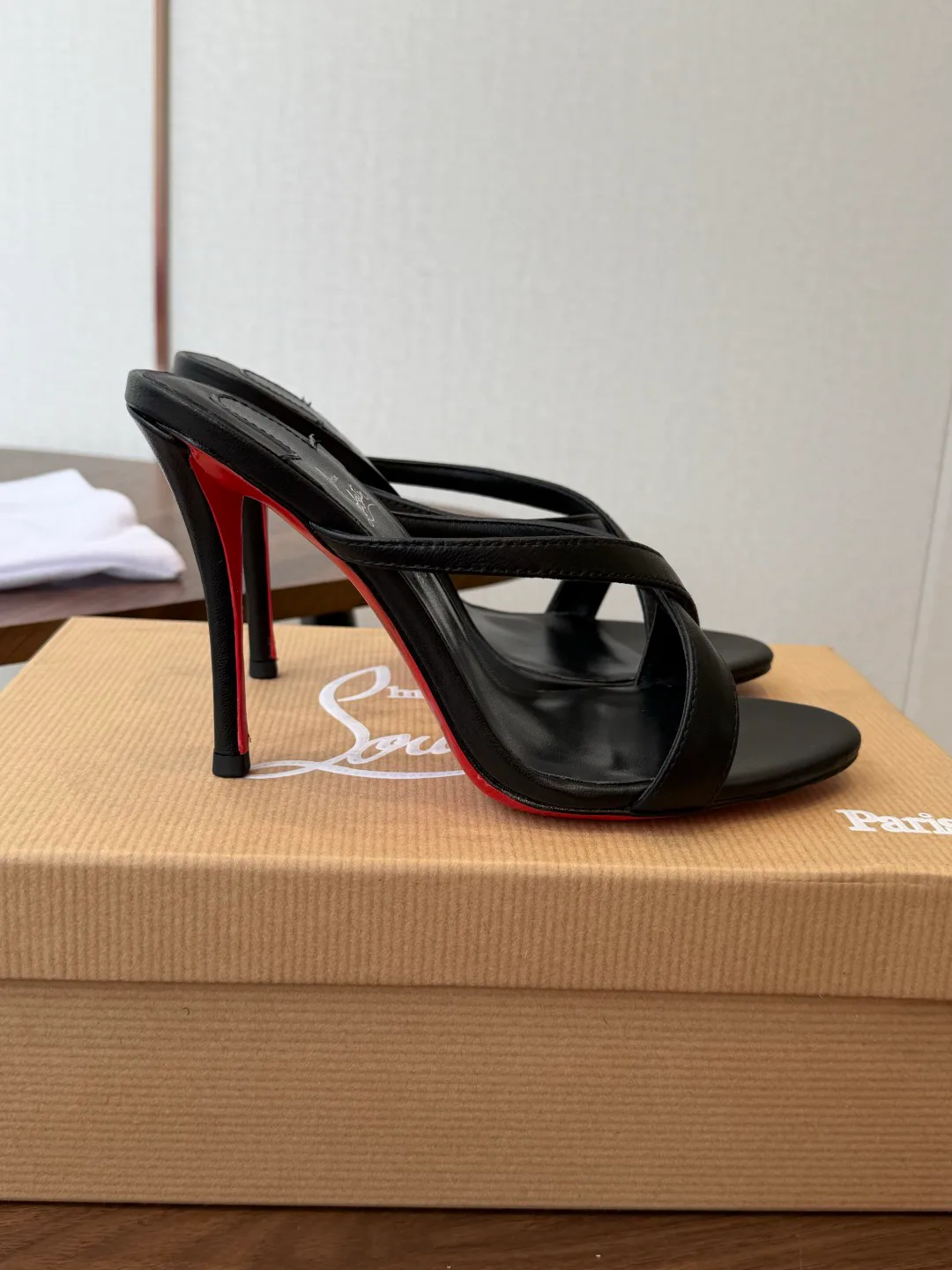 Women's Open-Toe Sandals CHRISTIAN LOUBOUTIN 18183094