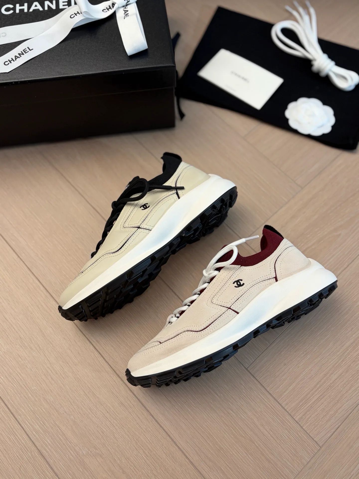 Women's Sneakers CHANEL 17382428